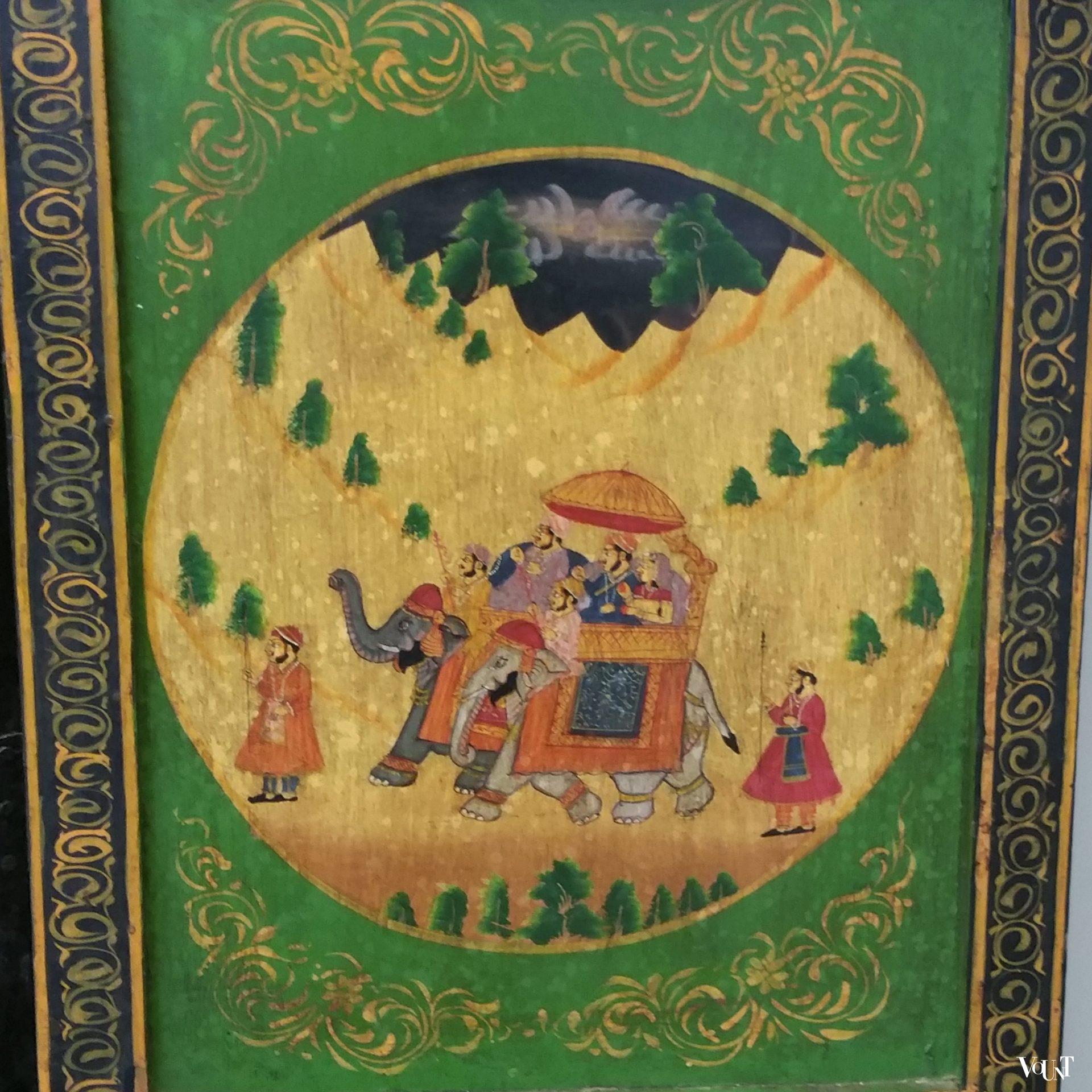 Handbeschilderd houten Indiaas kamerscherm, ca. jaren '30