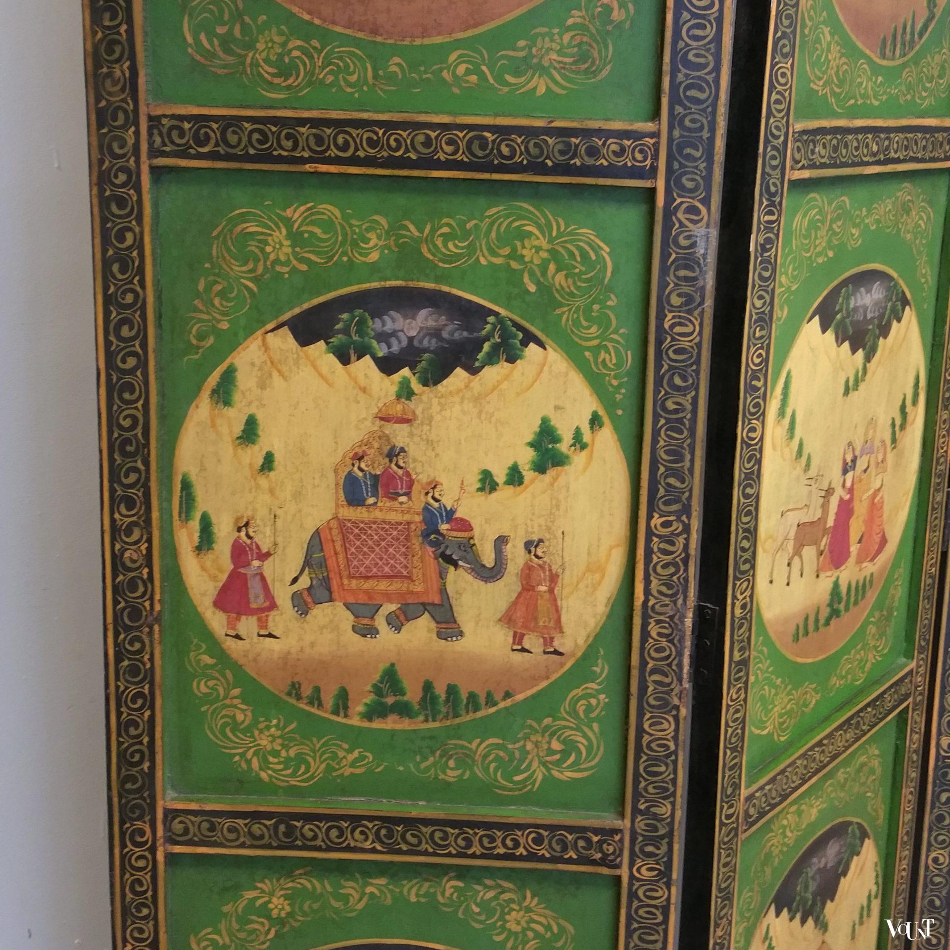 Handbeschilderd houten Indiaas kamerscherm, ca. jaren '30