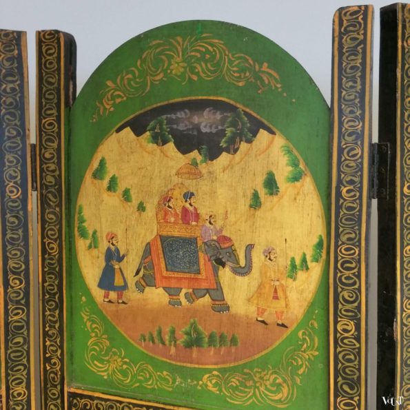 Handbeschilderd houten Indiaas kamerscherm, ca. jaren '30