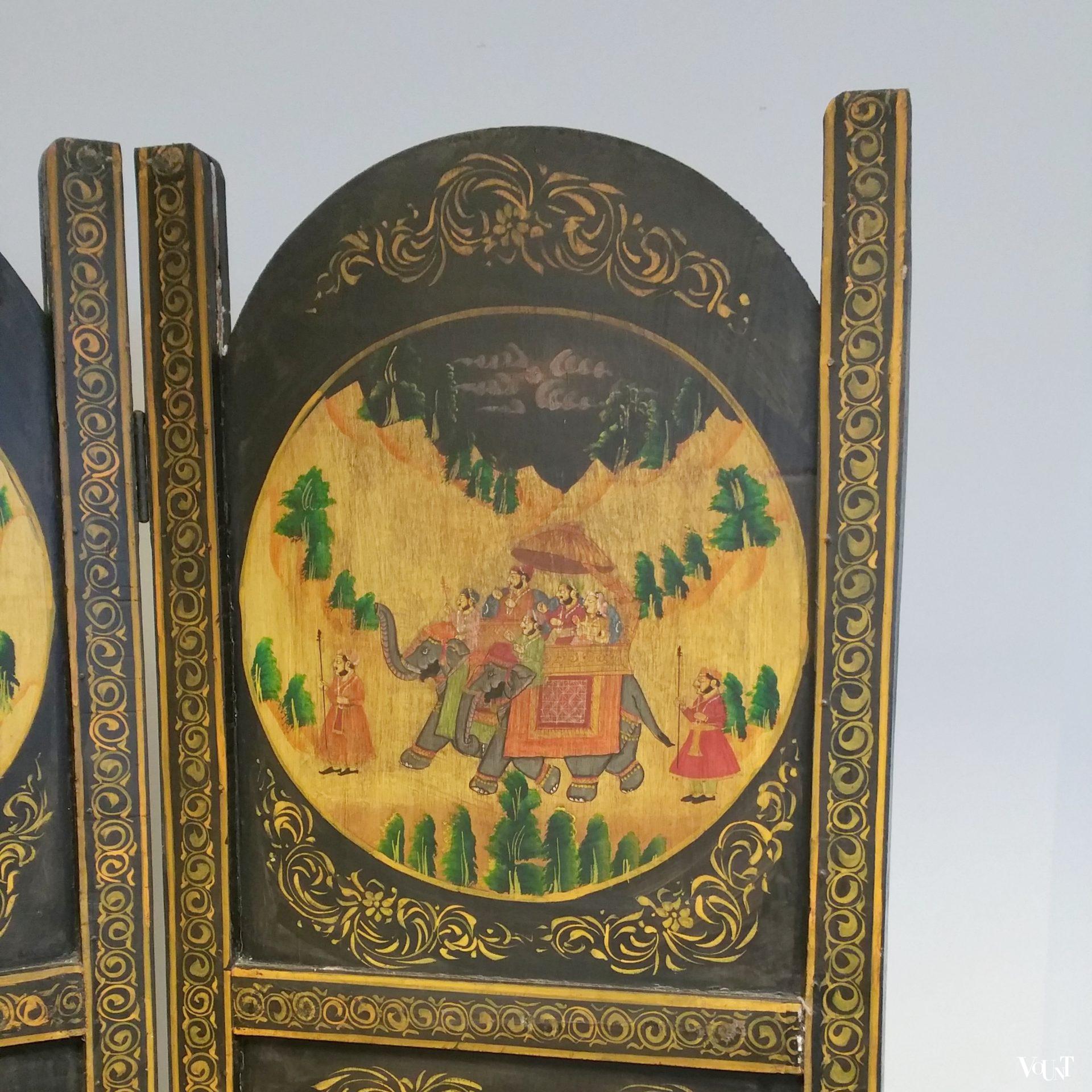 Handbeschilderd houten Indiaas kamerscherm, ca. jaren '30