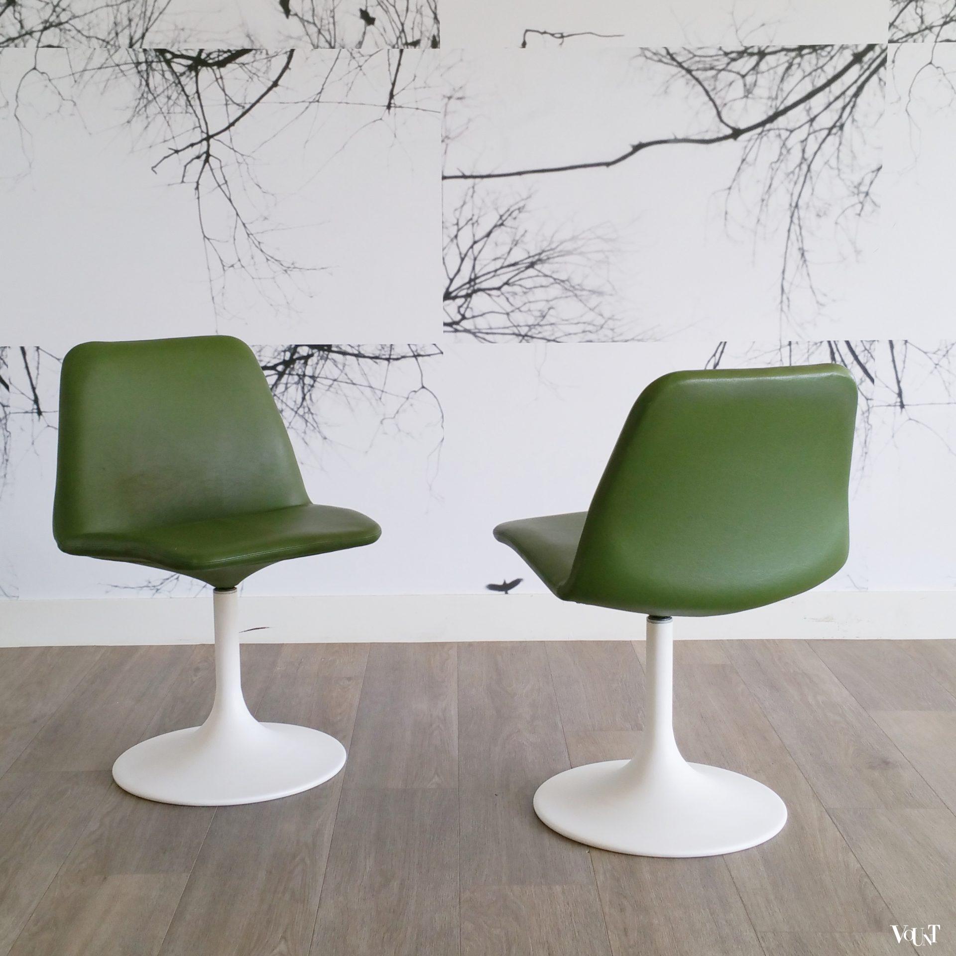 Set van 2 Vinga tulpstoeltjes, Börje Johanson, jaren '70