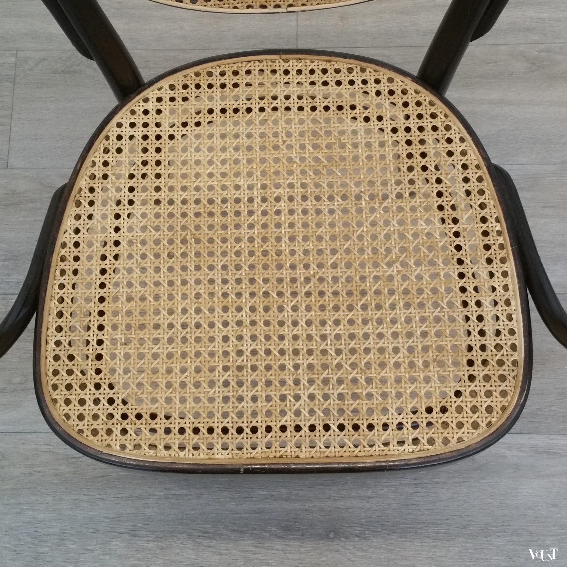 Set van 4 stoelen nr. 215, Thonet, jaren '80