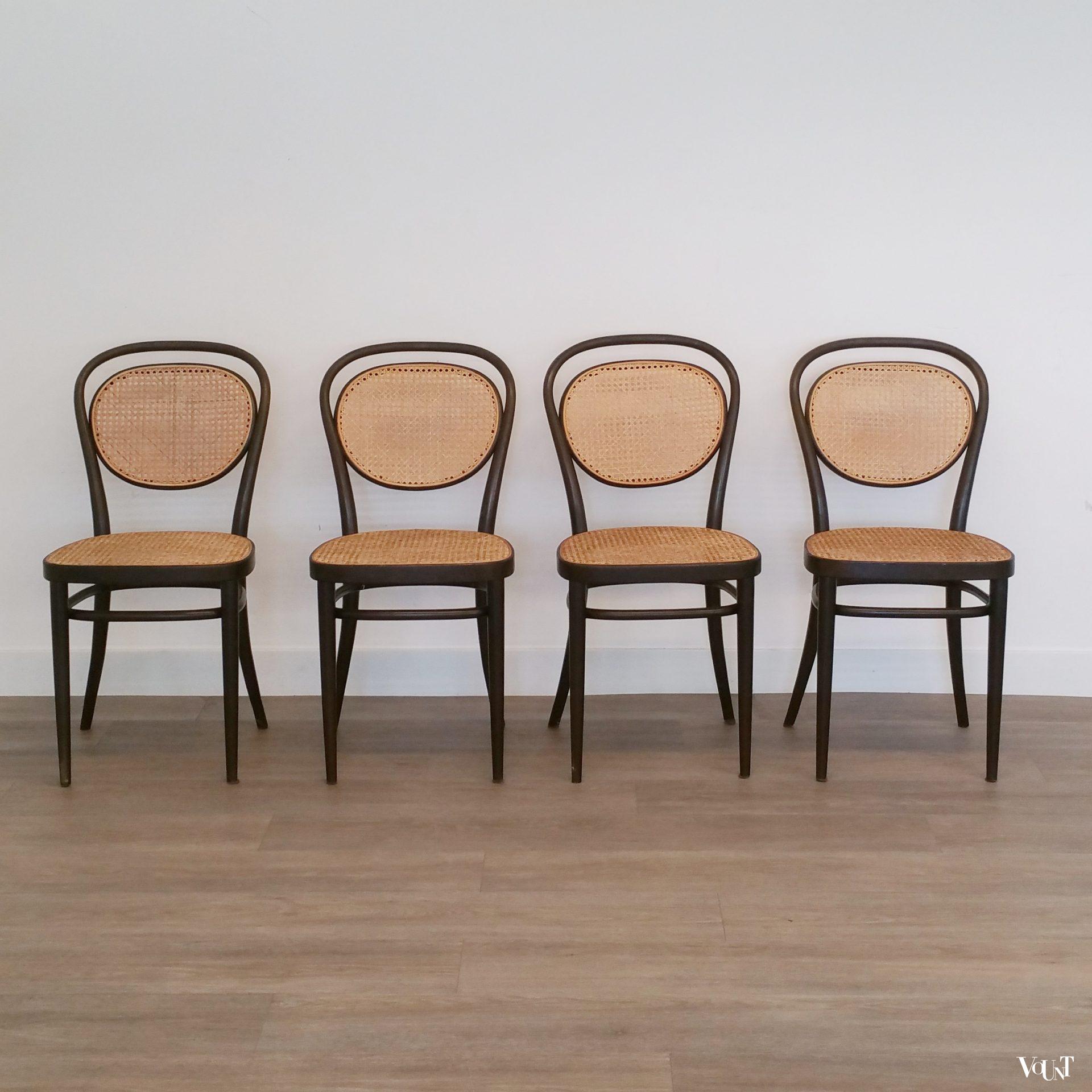 Set van 4 stoelen nr. 215, Thonet, jaren '70