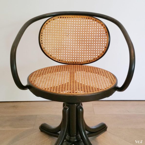 Thonet bureaustoel nr. 5501, 1985