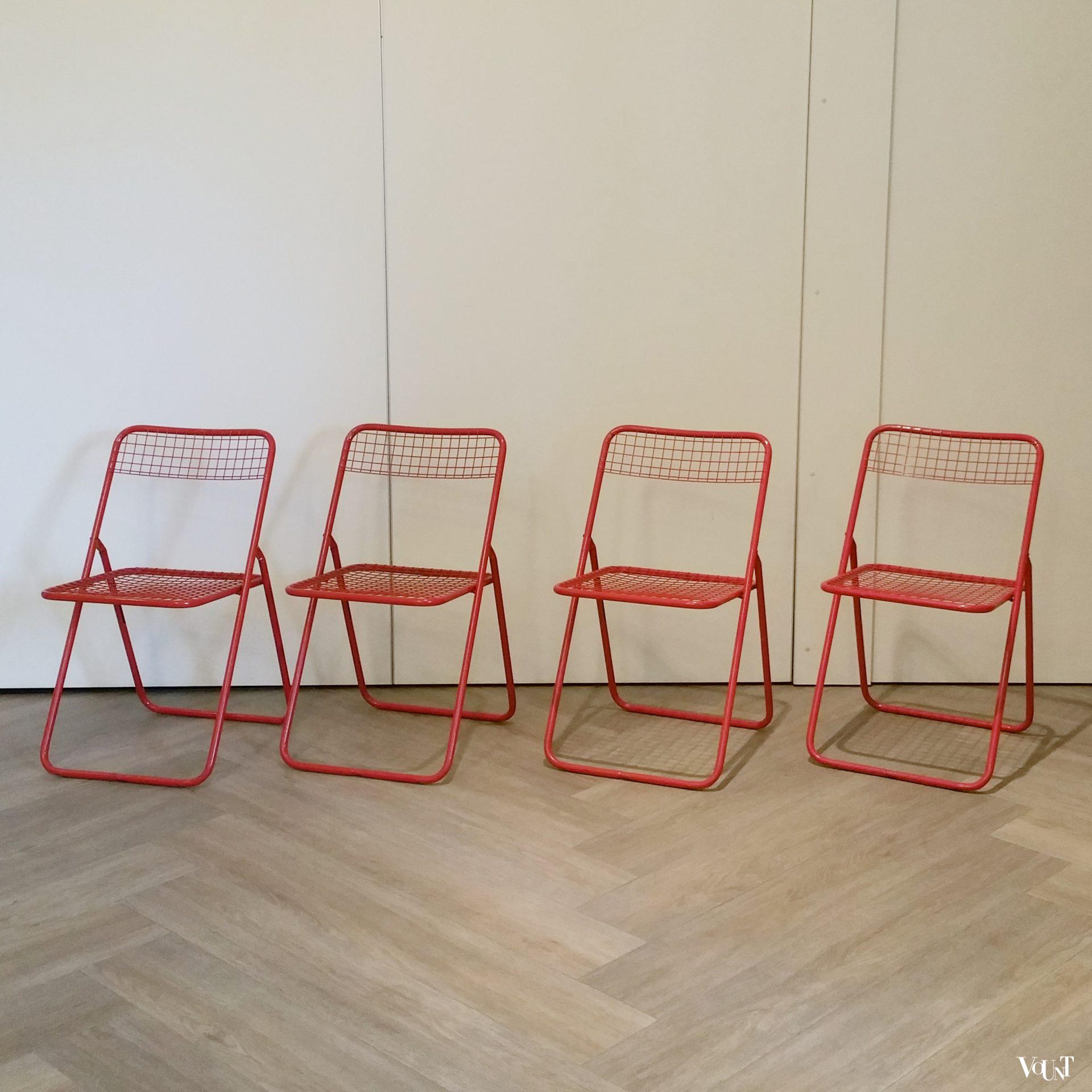 Set van 4 rode metalen "Ted Net" klapstoelen, Niels Gammelgaard voor Ikea, jaren '70