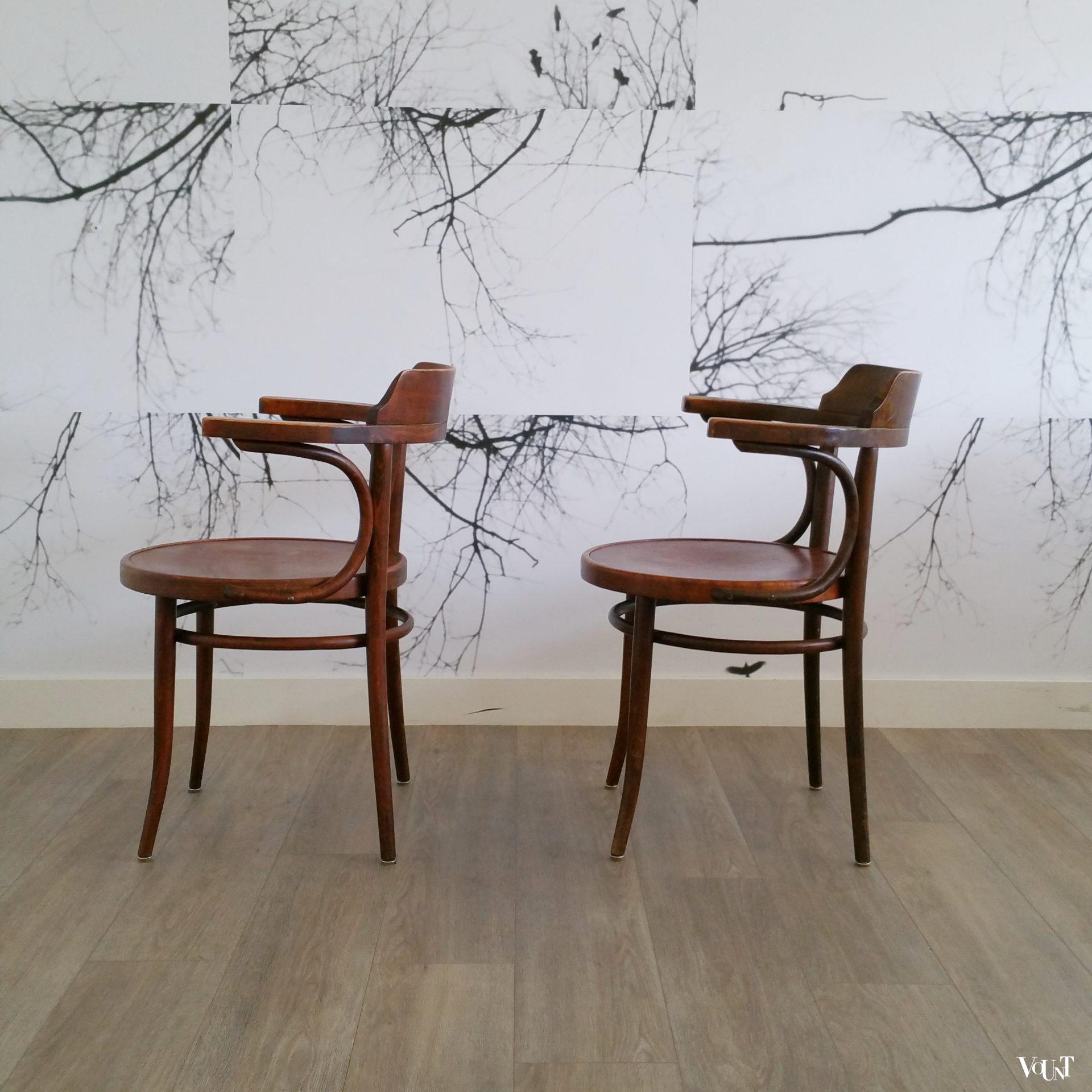 Set van 2 nr. 233 caféstoelen, Ligna, jaren '60