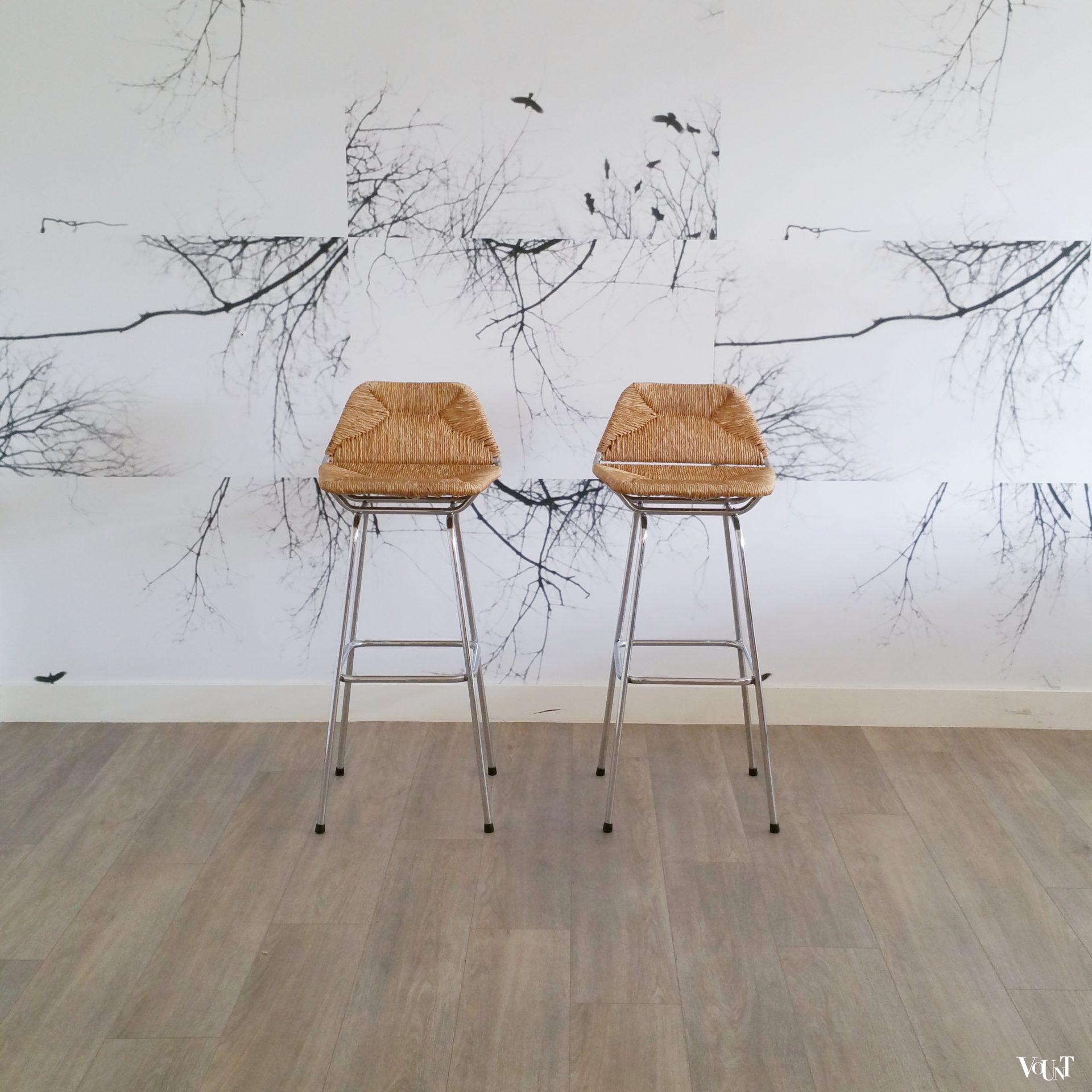 Set van 2 barkrukken metaal en biezen, jaren '60