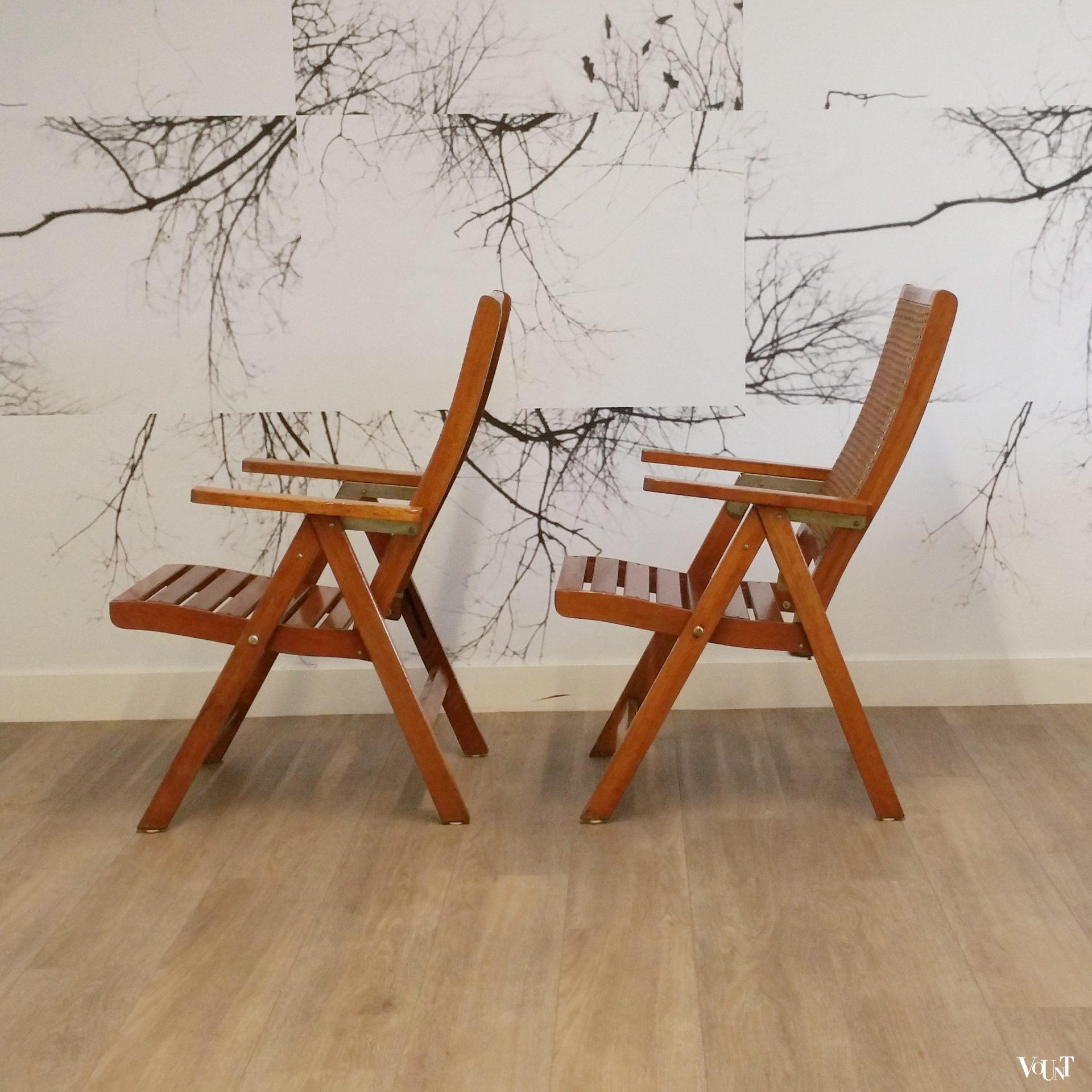 Set van 2 houten tuinstoelen met rotan webbing, jaren '70