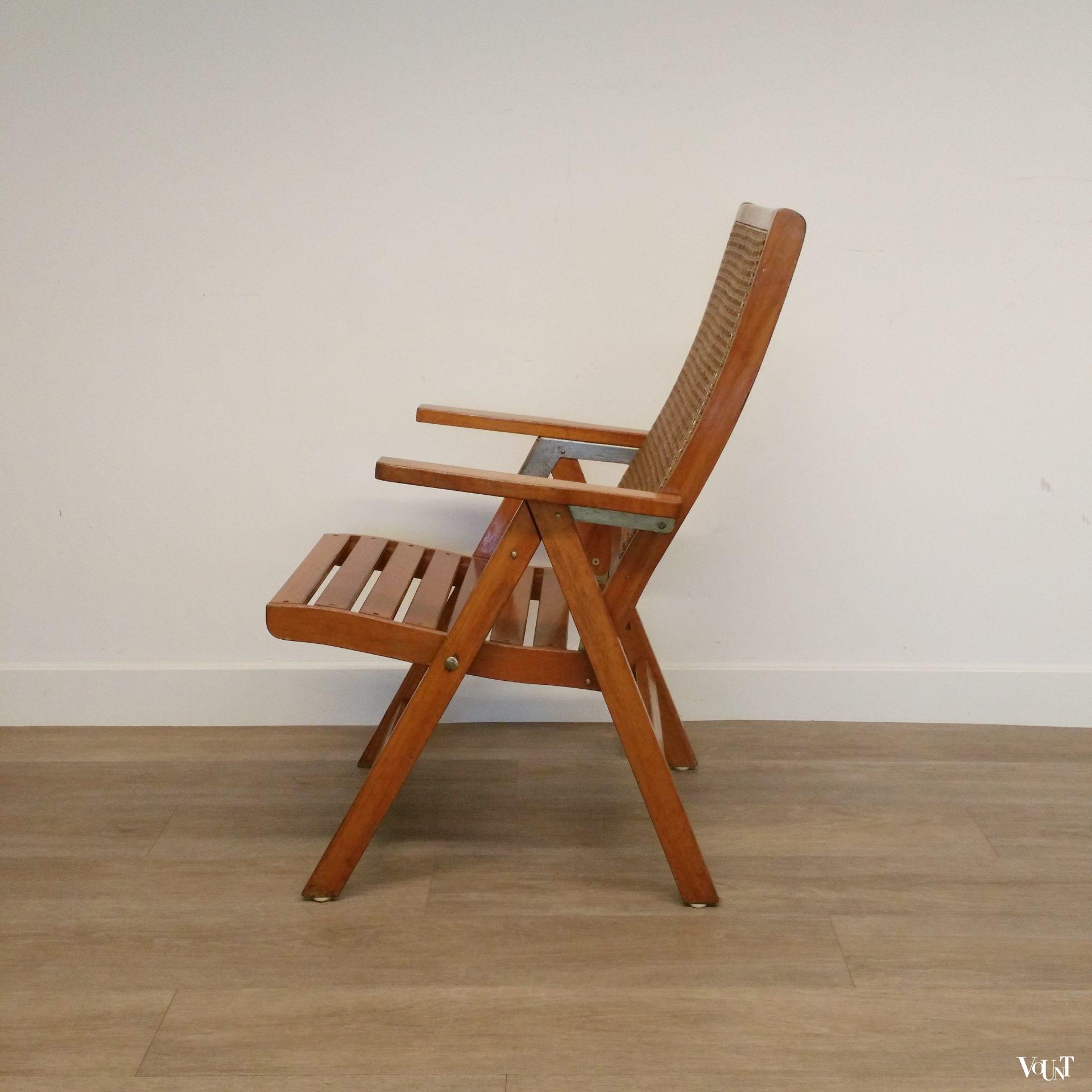 Set van 2 houten tuinstoelen met rotan webbing, jaren '70