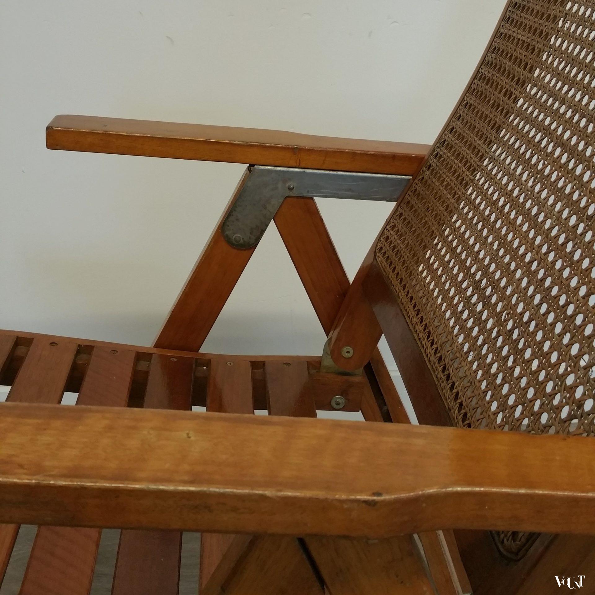 Set van 2 houten tuinstoelen met rotan webbing, jaren '70