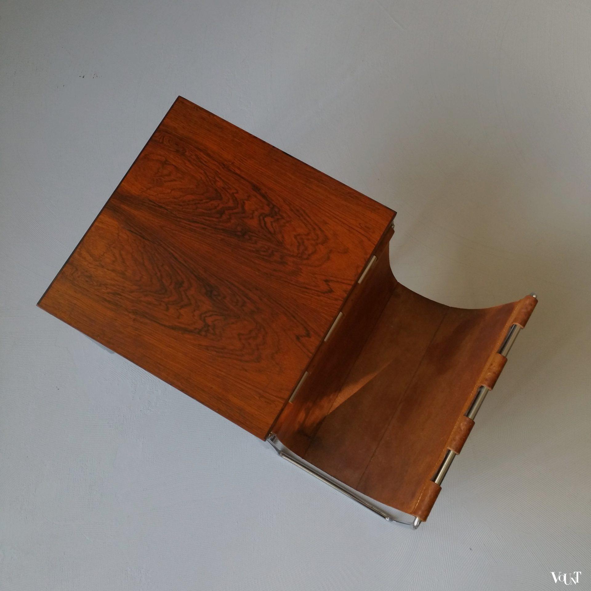 Bijzettafeltjes met leren lectuurbak, Brabantia, jaren '60/'70