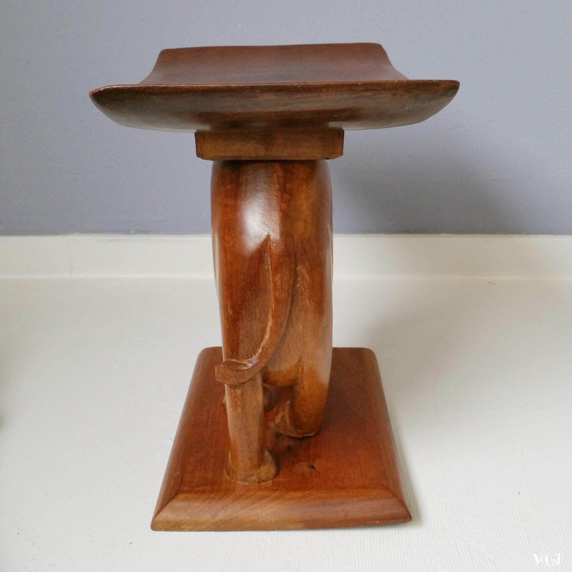 Asante of ashanti kruk met olifant, 2e helft 20e eeuw