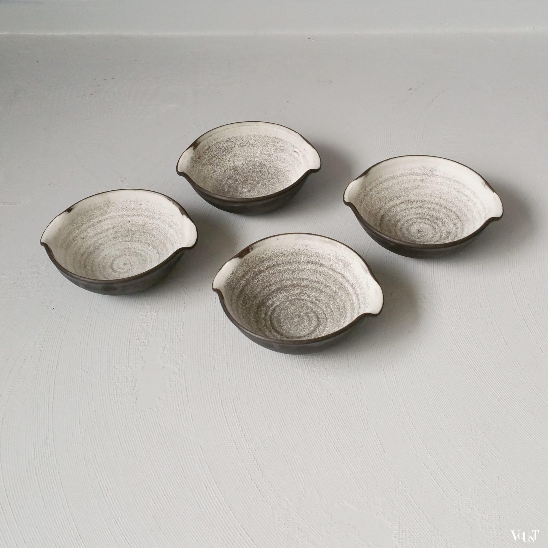 Set van 4 organisch vormgegeven schaaltjes, Zaalberg Holland, jaren '60