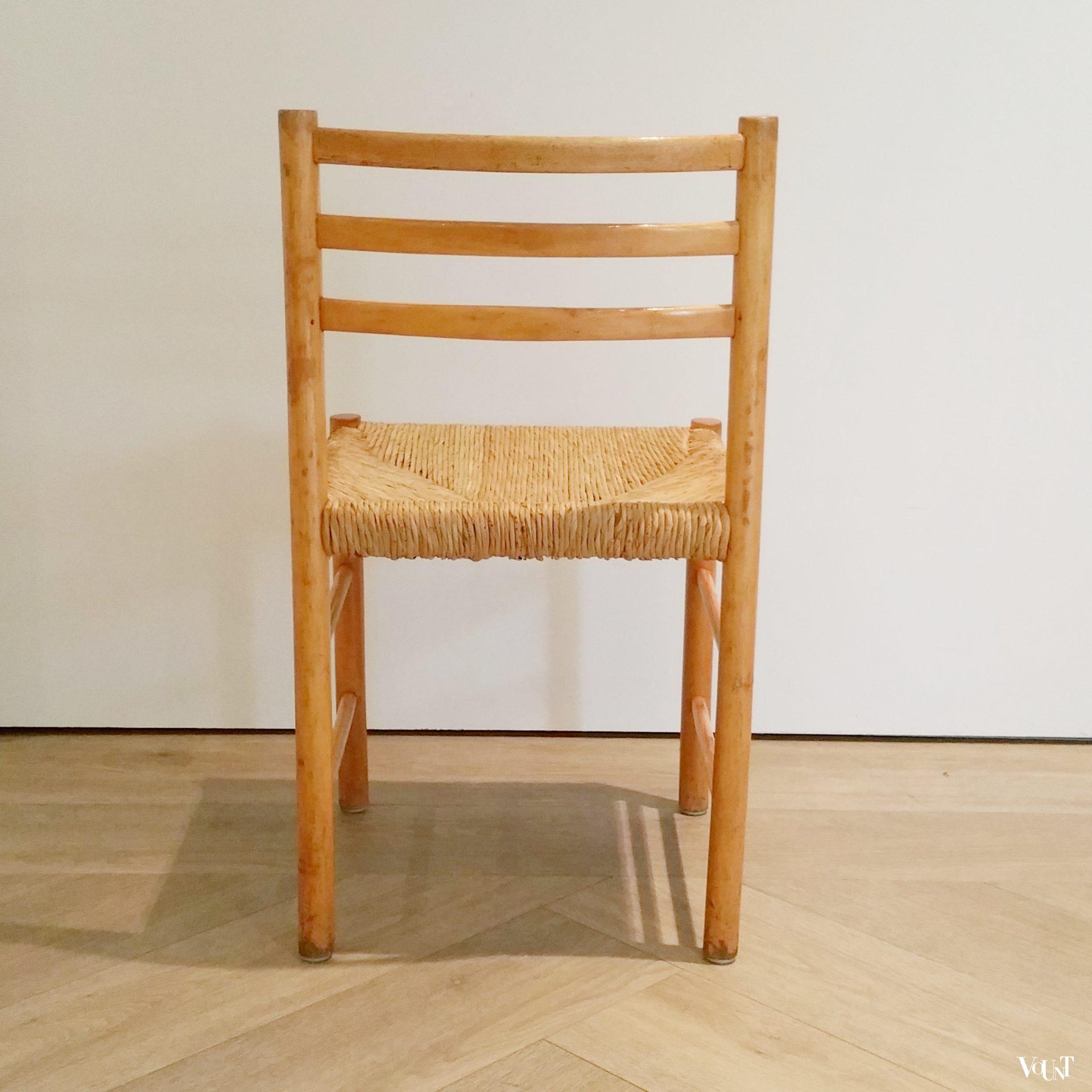 Set van 4 houten eettafelstoelen met biezen zittingen, jaren '60