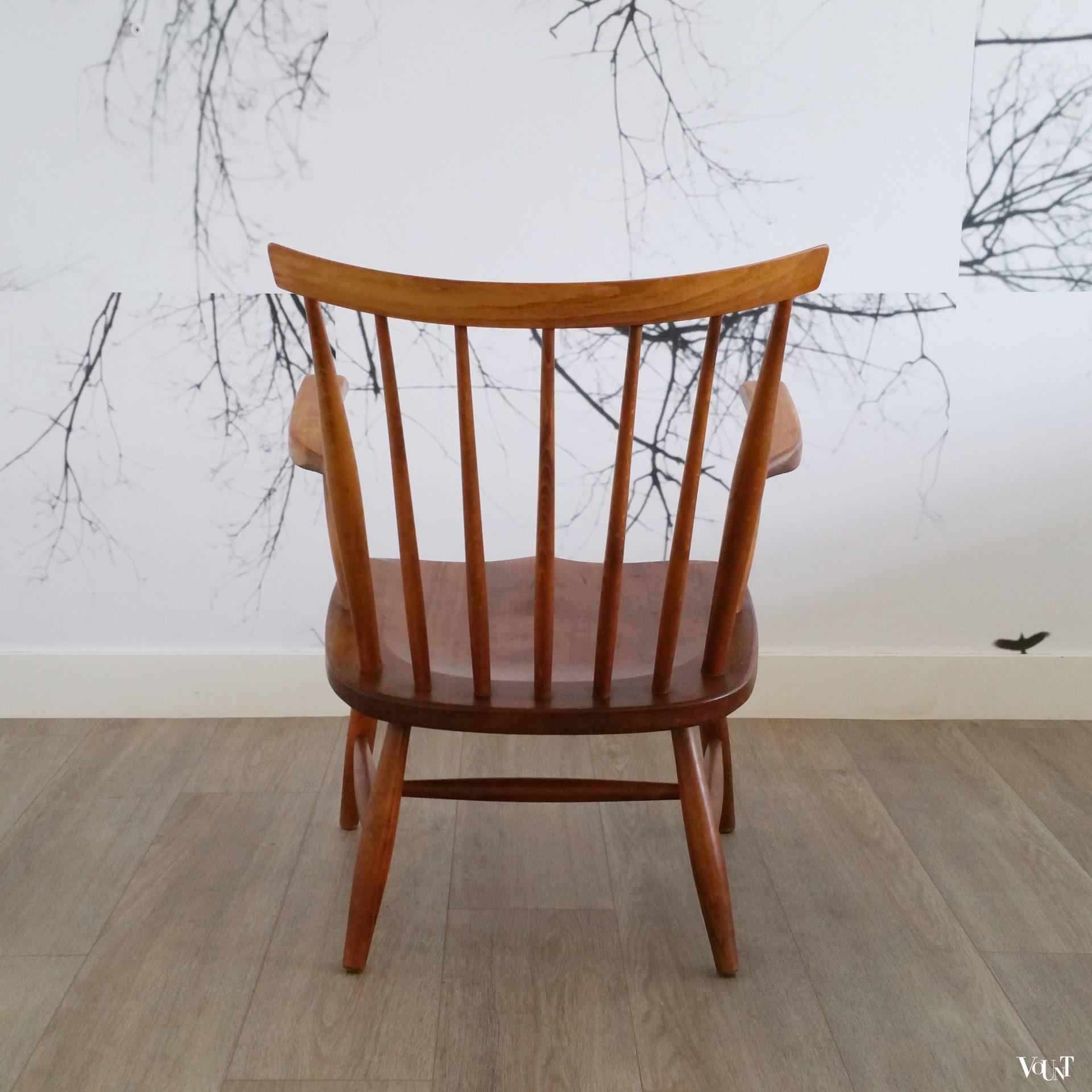 Vintage houten spijlenstoel met armleuningen, jaren '60