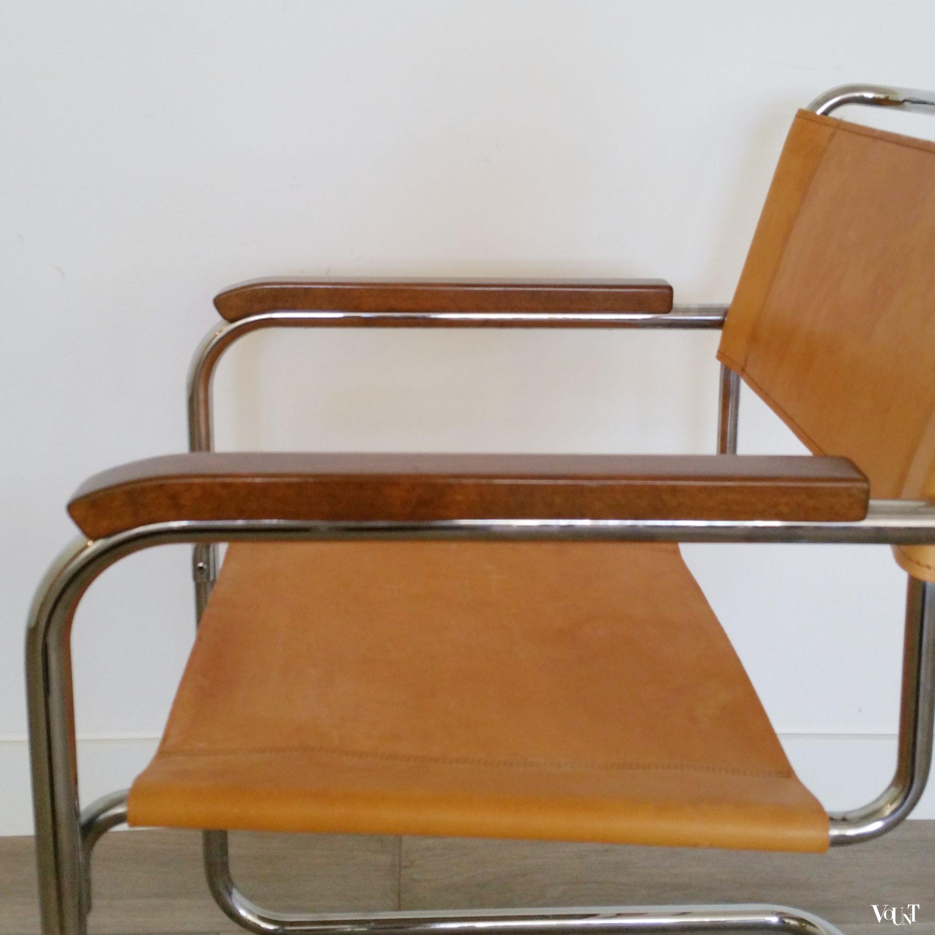 S34 buisframestoel met leren bekleding, Mart Stam voor Thonet, jaren '80