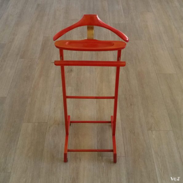 Rode dressboy op wieltjes, jaren '60