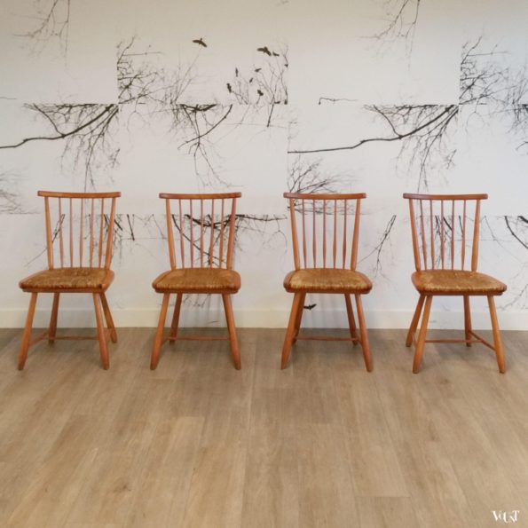 Set van 4 spijlenstoelen met biezen zitting, Arno Lambrecht voor WK Möbel, jaren '50