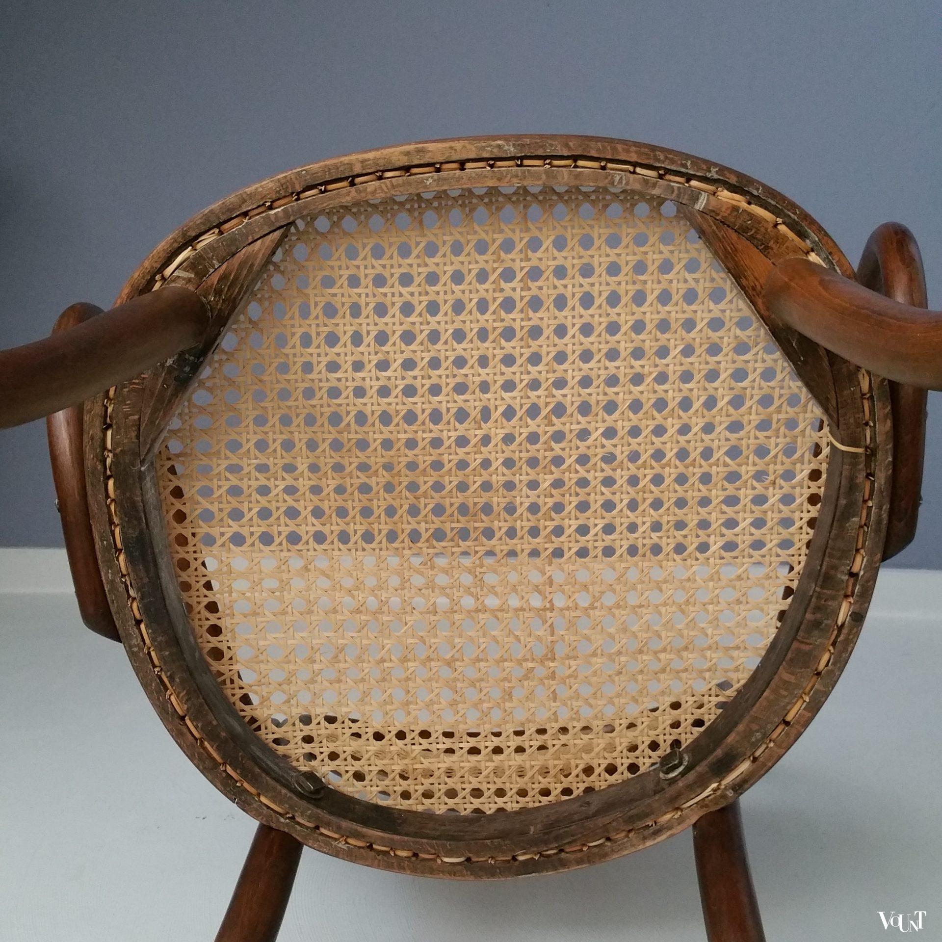 "Ammen-Fauteuil" / voedsterstoel, rond 1930