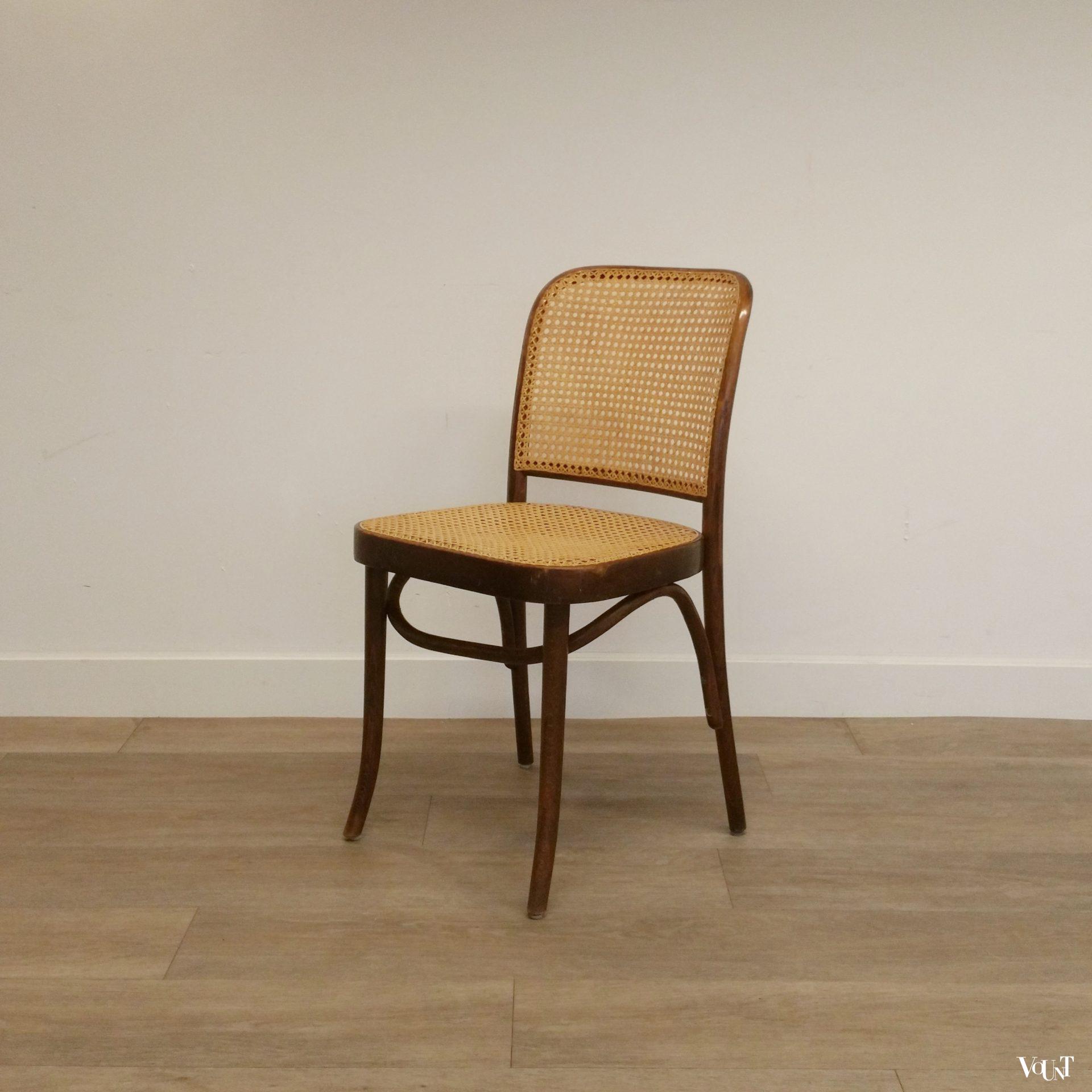 Praag of 811 stoel, FMG, jaren '60