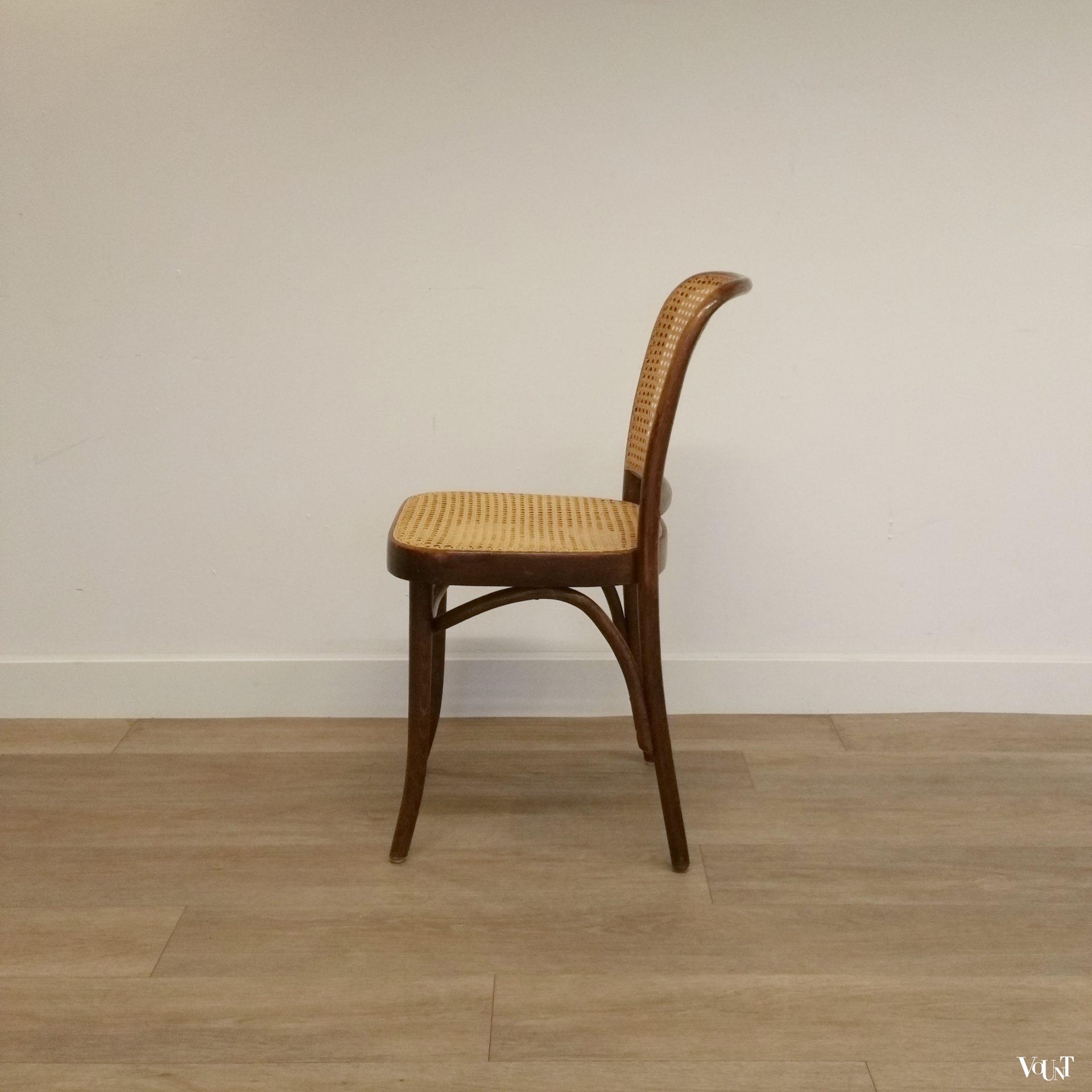 Praag of 811 stoel, FMG, jaren '60