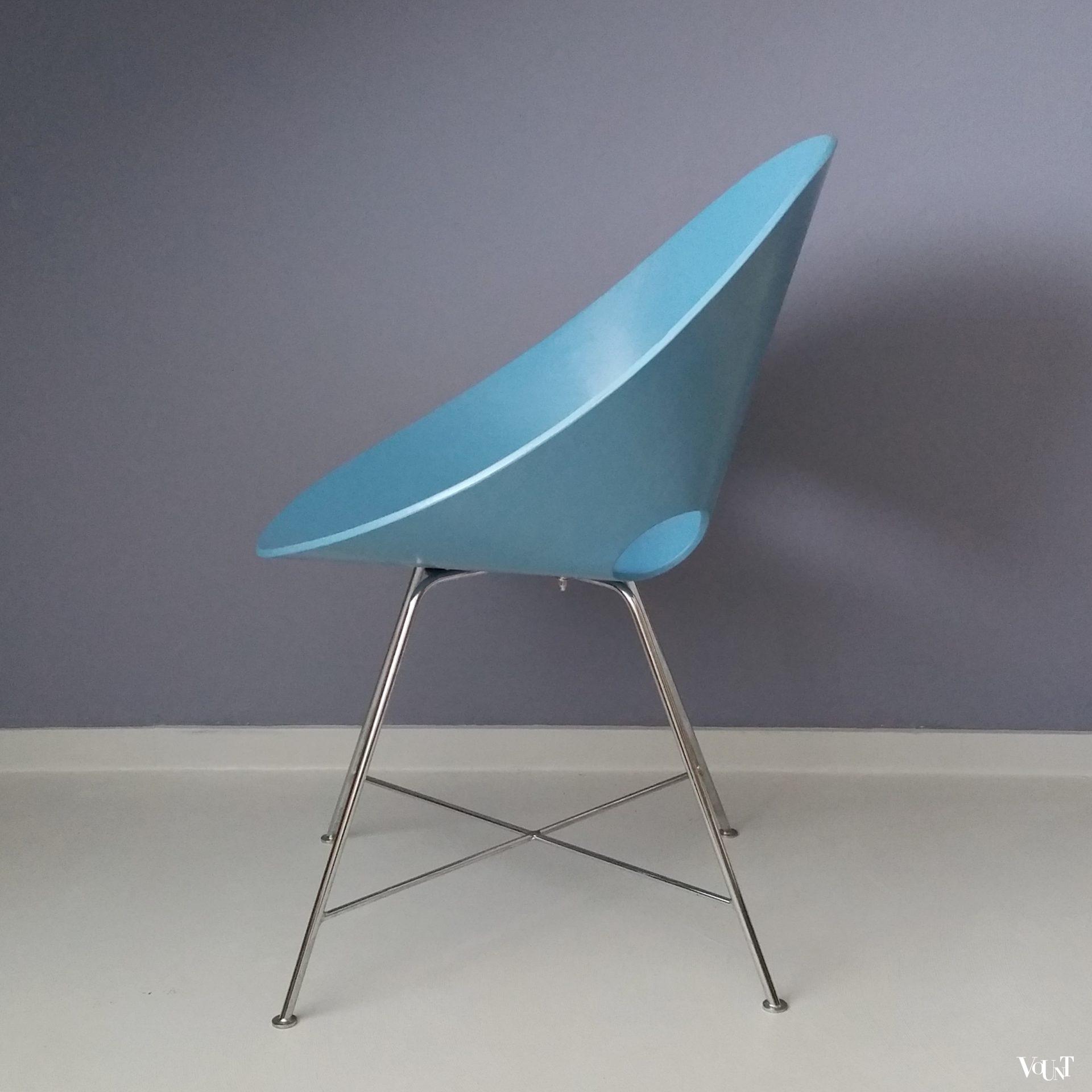 Stoel ST 664, Edelhardt (Eddie) Harlis voor Thonet, heruitgave jaren '90 (blauw)