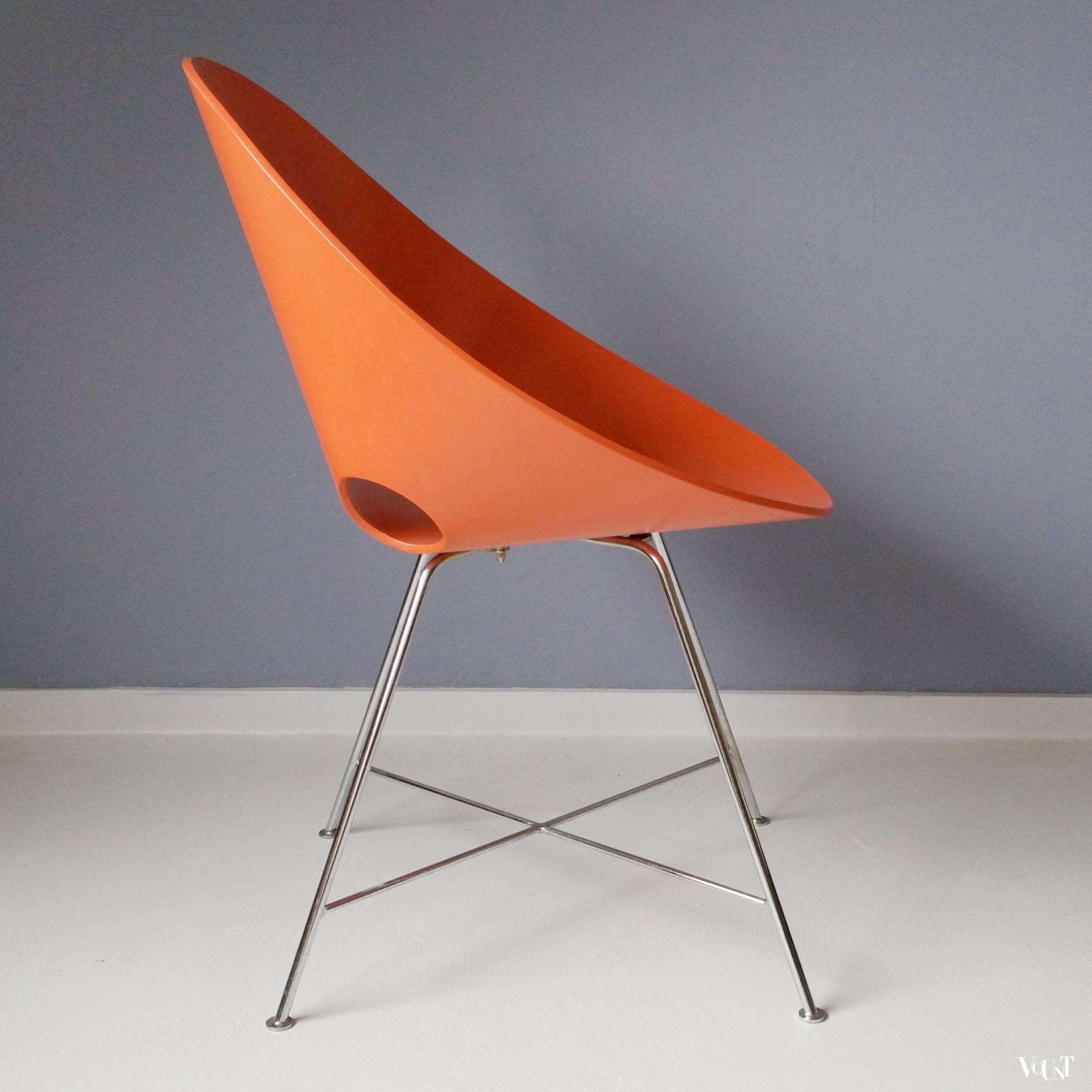 Stoel ST 664, Edelhardt (Eddie) Harlis voor Thonet, heruitgave jaren '90 (oranje)