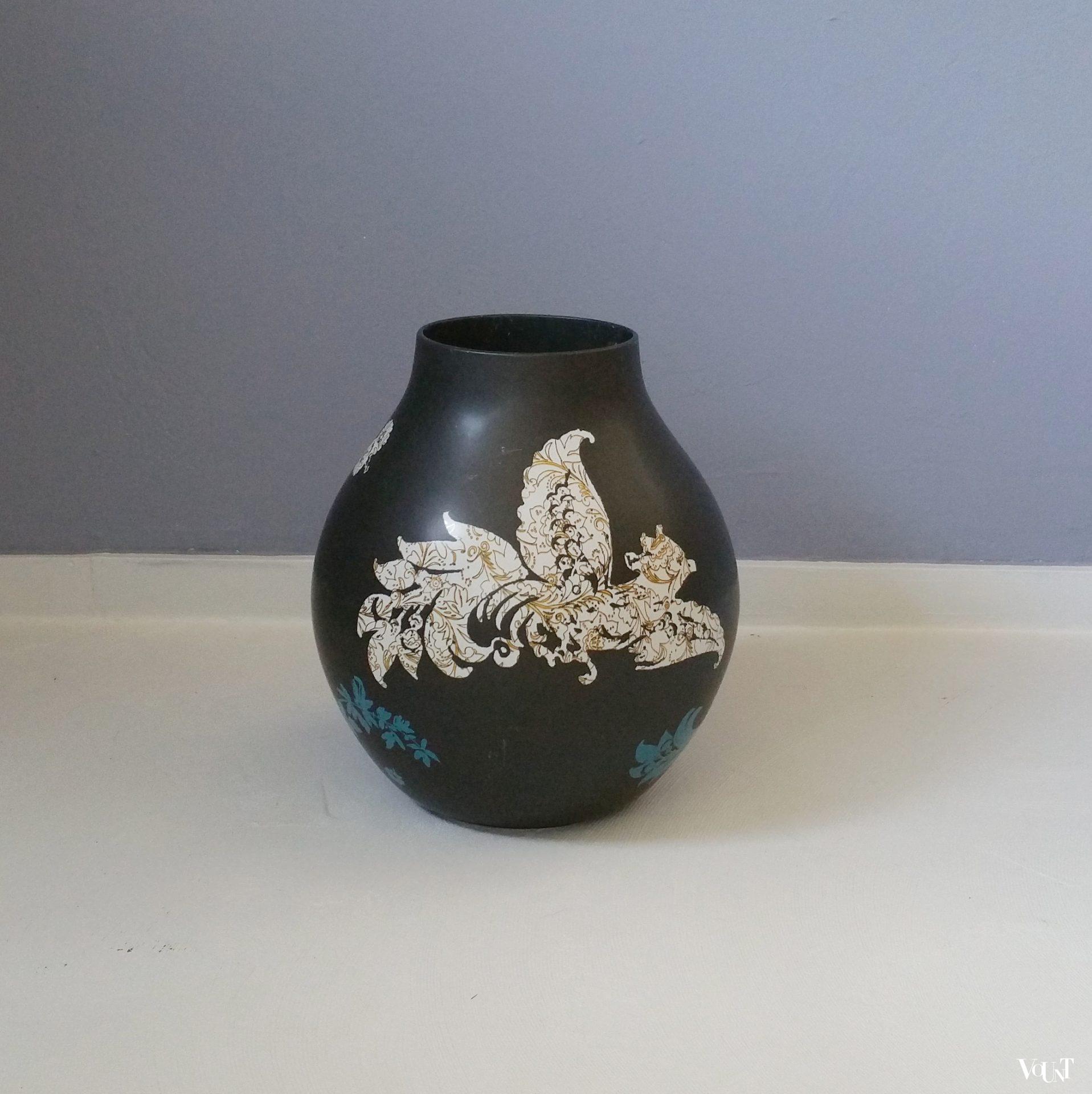 Zwarte vaas Jonsberg, Hella Jongerius voor Ikea PS 2006