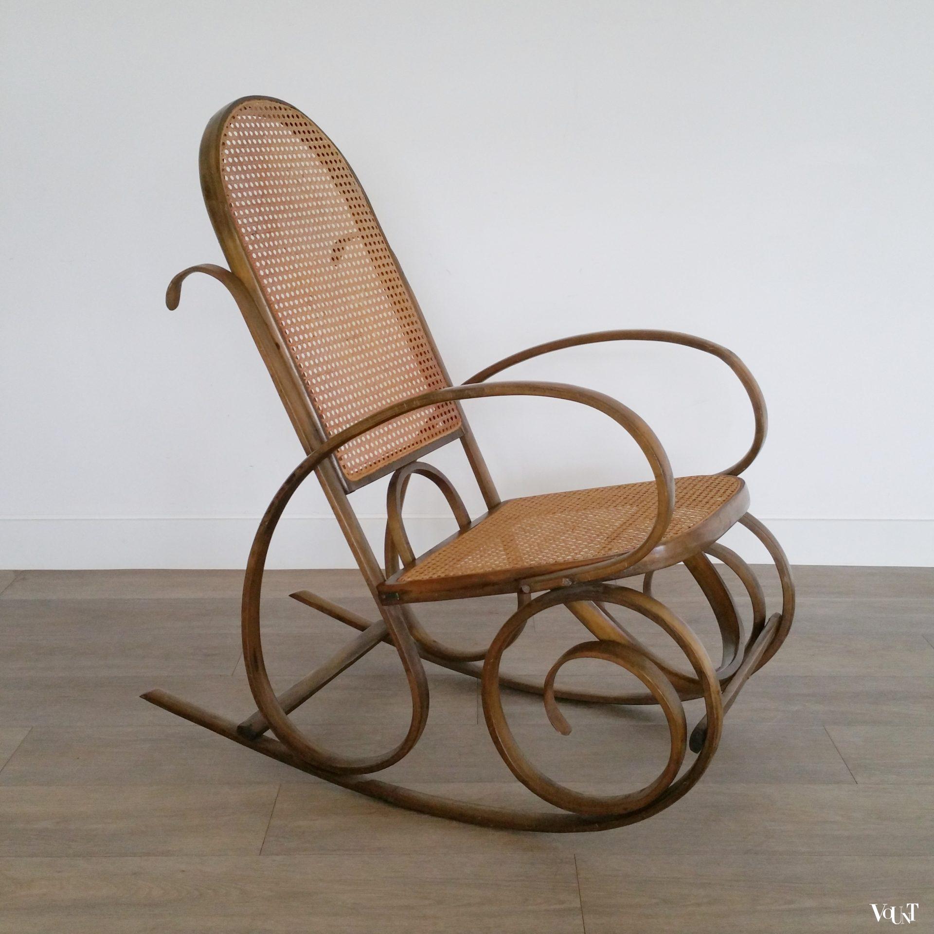 Schommelstoel hout en rotan, Valenti, jaren '60