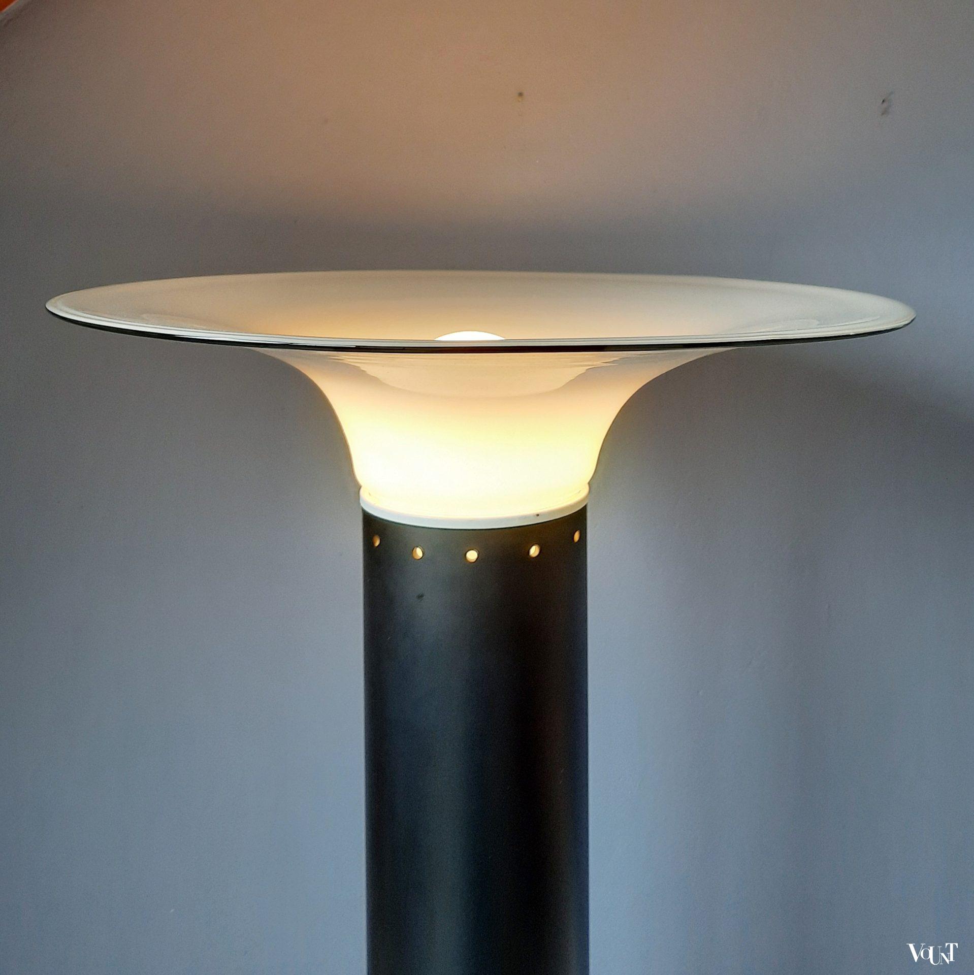 Vintage uplight / vloerlamp met glazen schaal, jaren '70