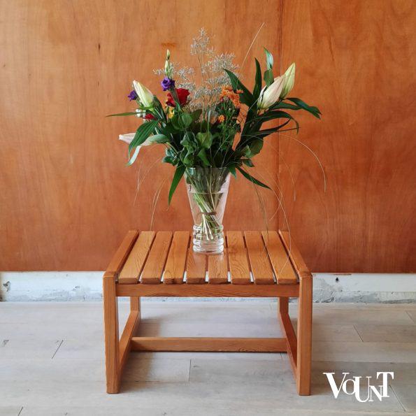 Safaristoel “Diana” met bijbehorend tafeltje, Karin Mobring voor Ikea, Zweden, jaren ‘70