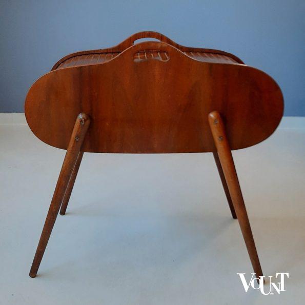 Vintage houten naaidoos op poten, jaren '50/'60
