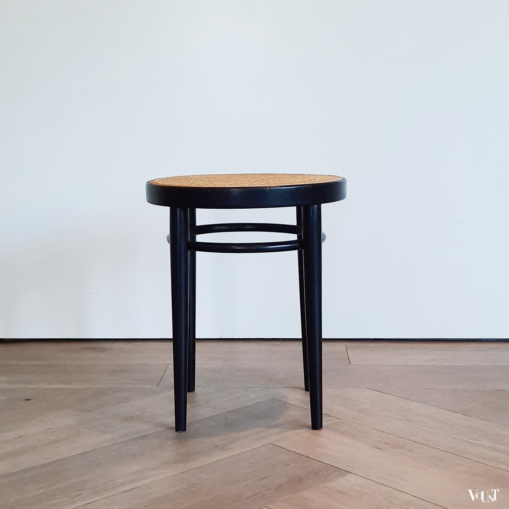 Set van 2 originele zwarte Thonet-krukken 214 RH, jaren '80