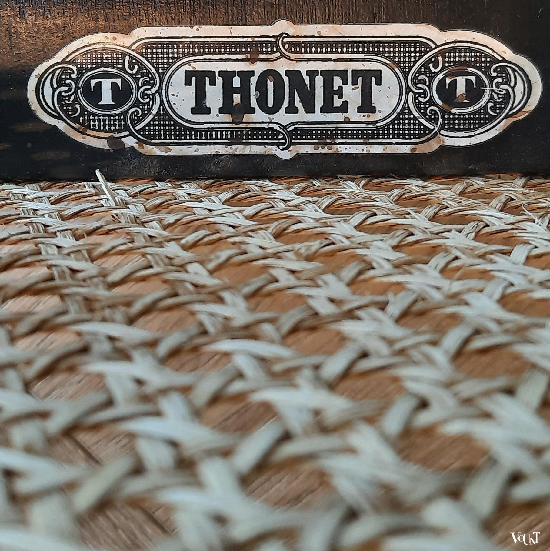 Set van 2 originele zwarte Thonet-krukken 214 RH, jaren '80