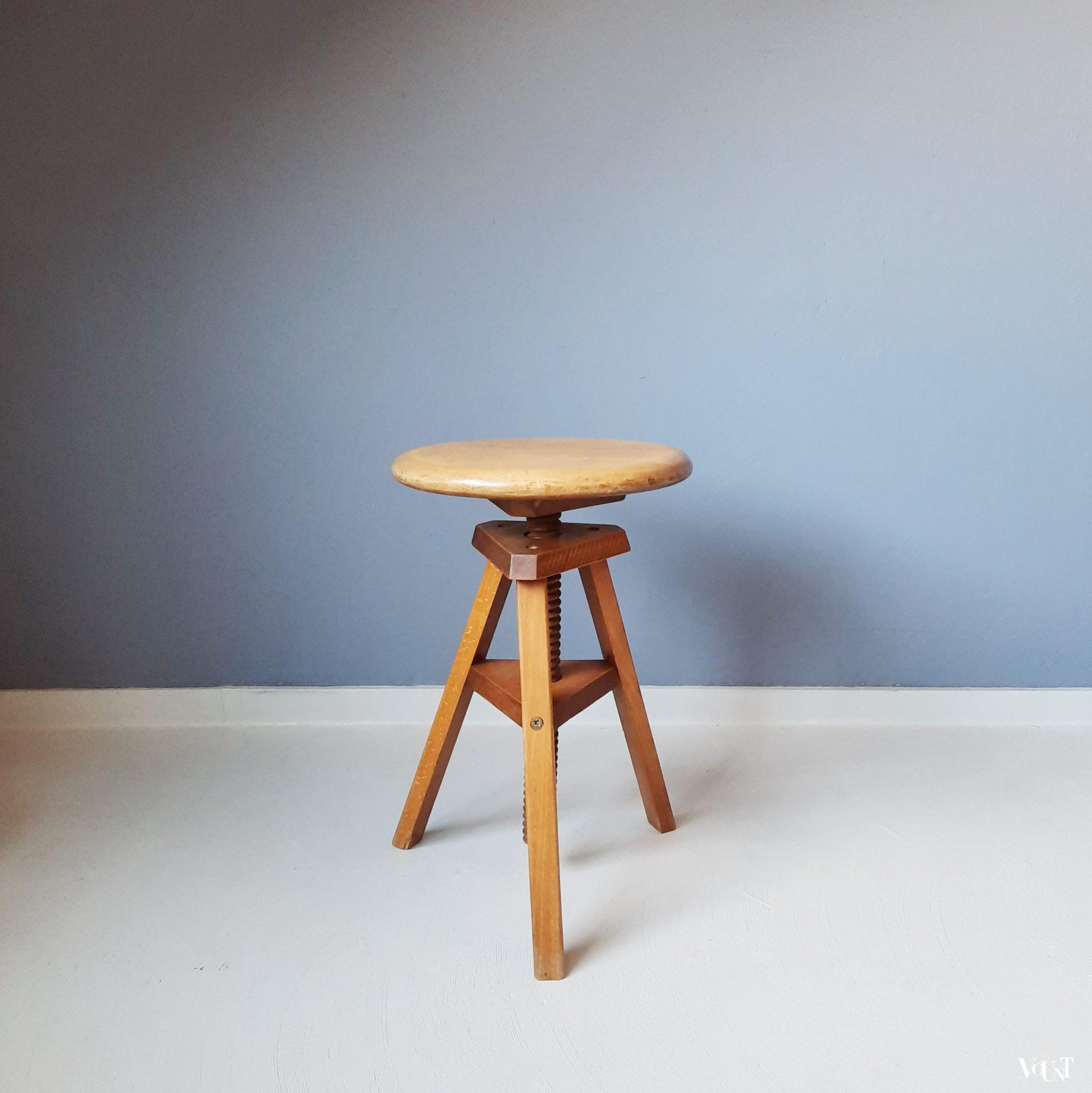 Vintage houten atelierkruk