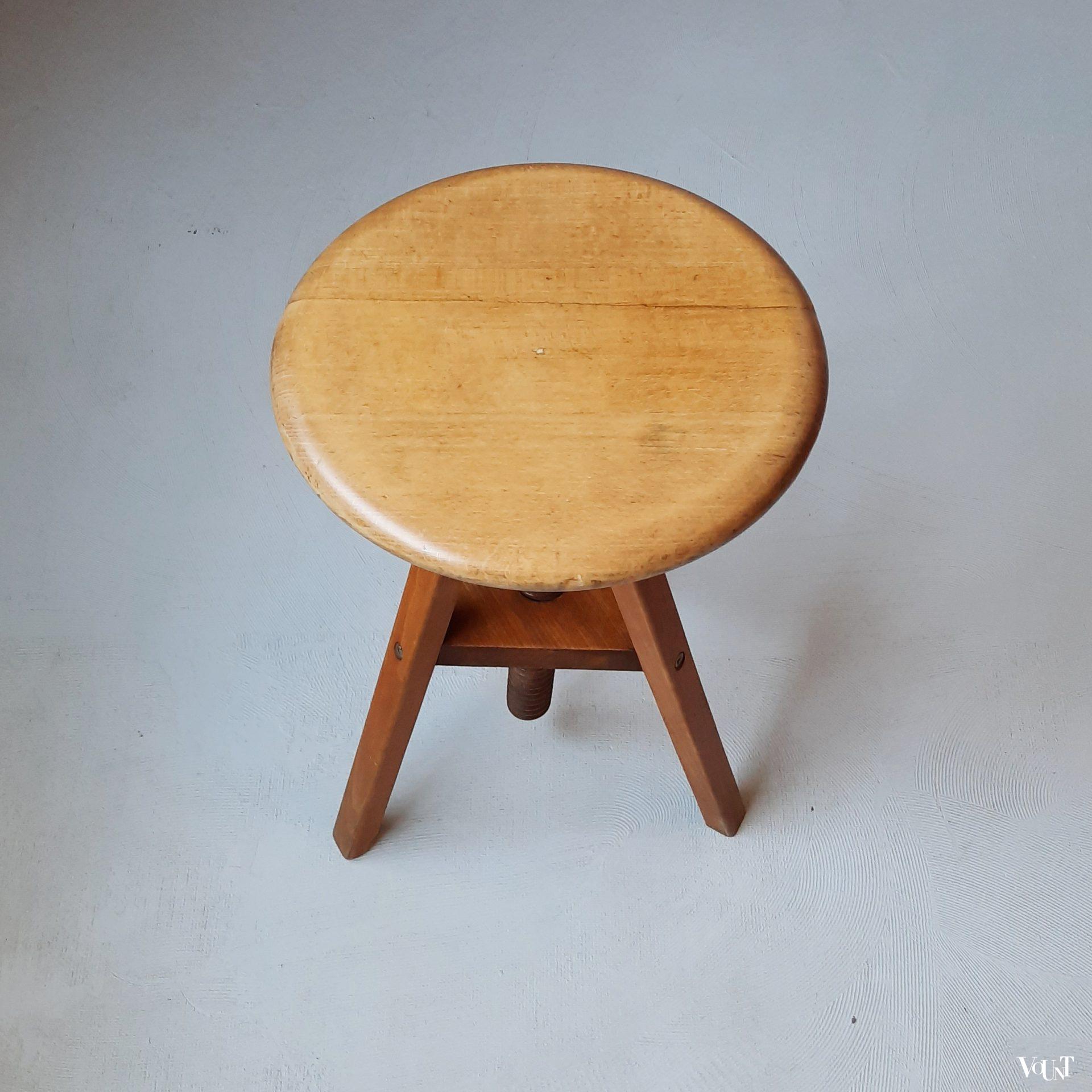 Vintage houten atelierkruk