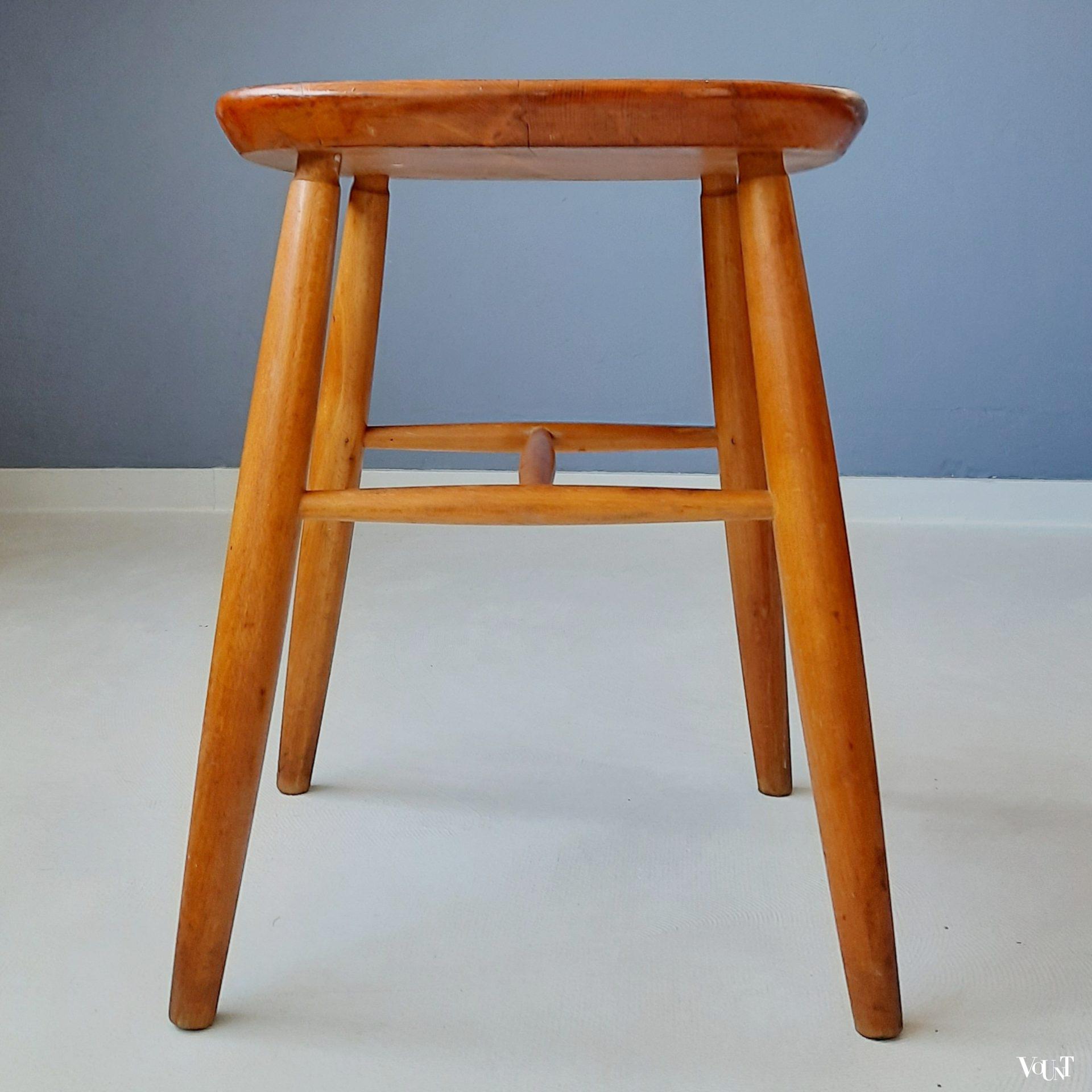 Vintage houten Scandinavische kruk, jaren '60