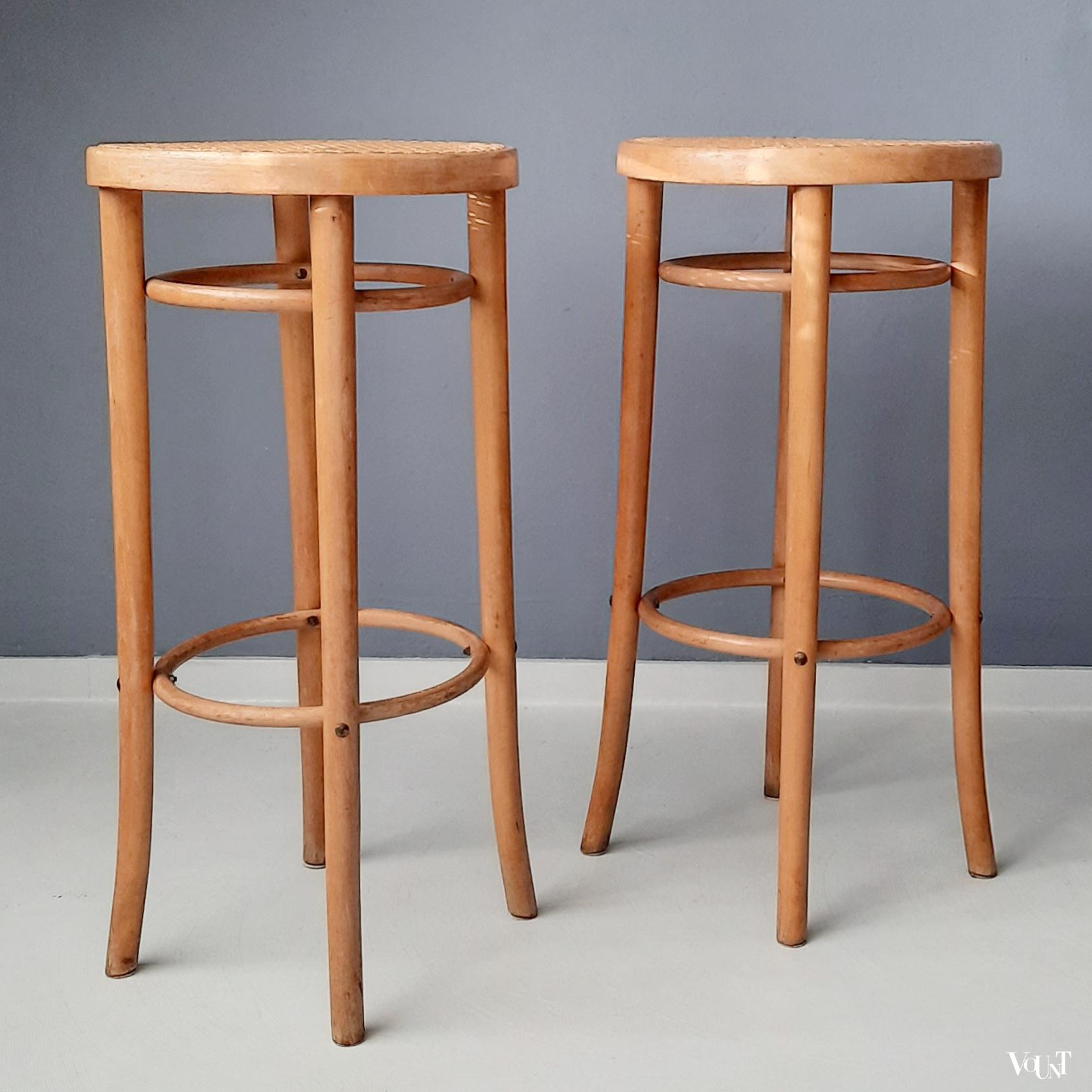 Set van 2 bentwood barkrukken met rotan zitting, jaren '60