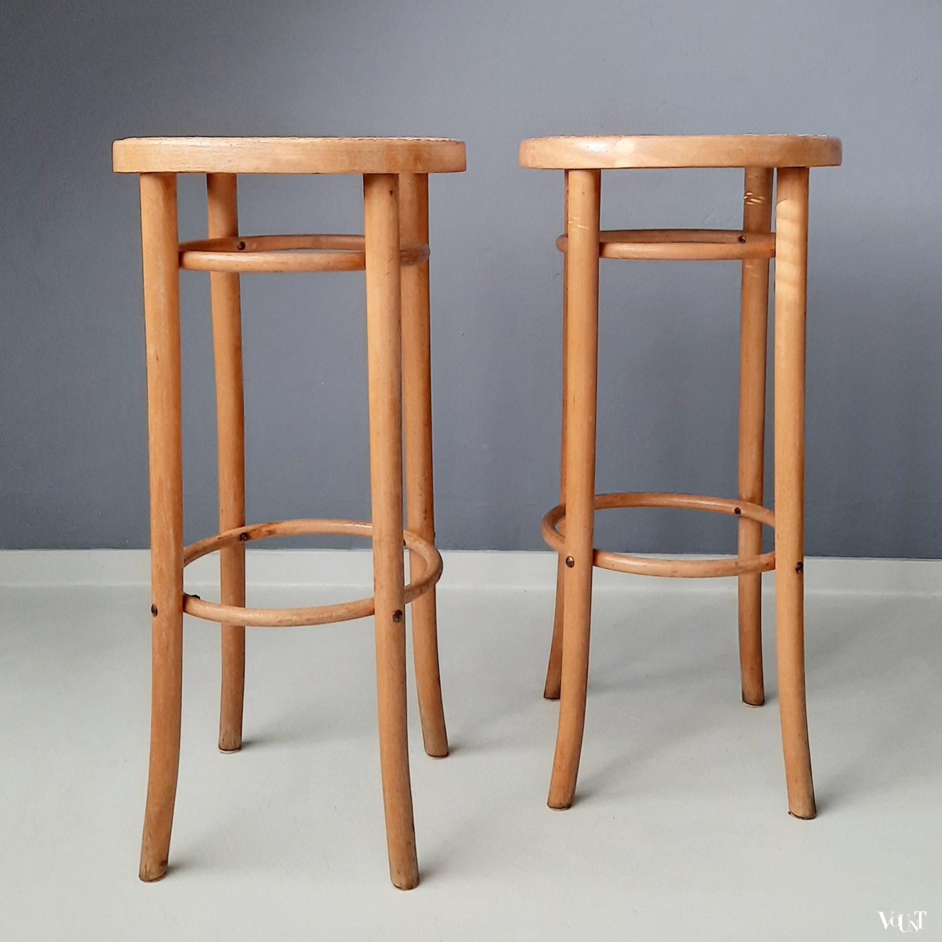Set van 2 bentwood barkrukken met rotan zitting, jaren '60