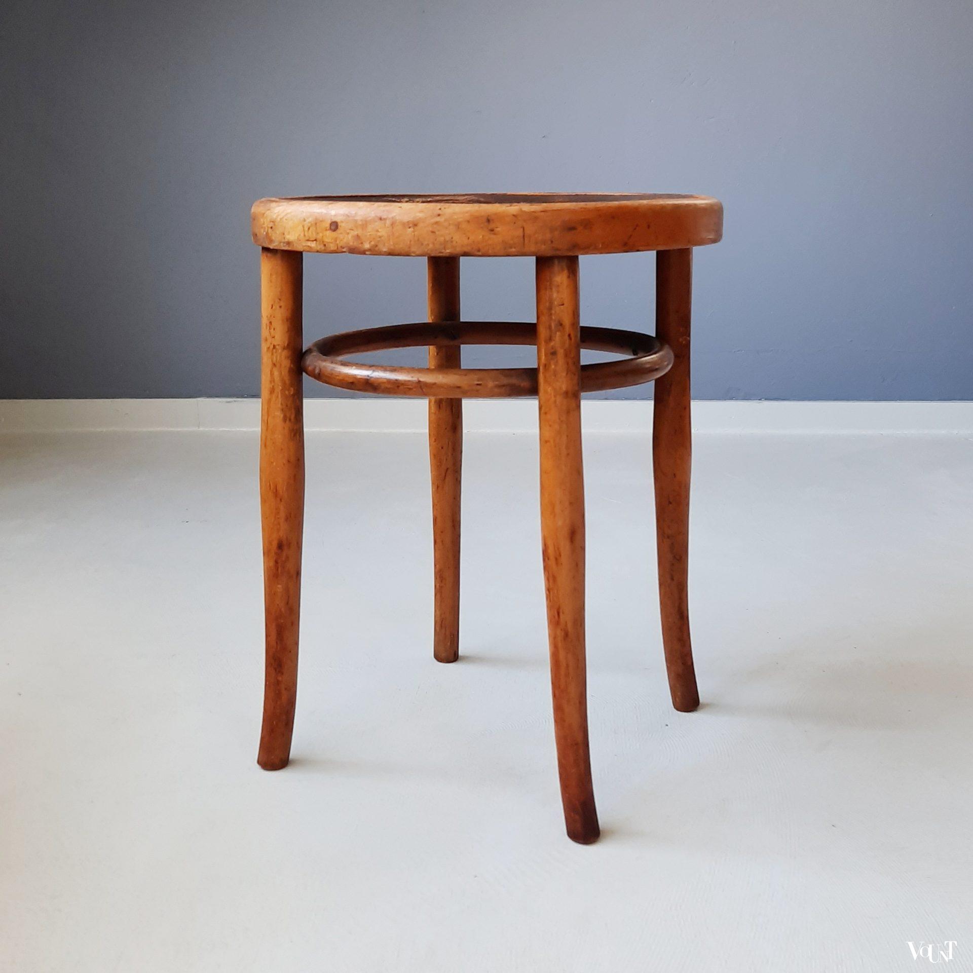 Bentwood kruk Jacob & Josef Kohn, rond 1910