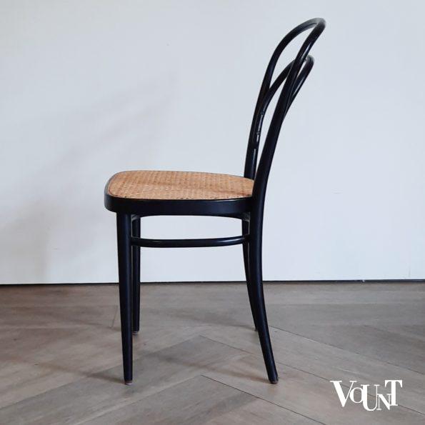 Set van 4 originele zwarte Thonet-stoelen nr. 214, jaren '70