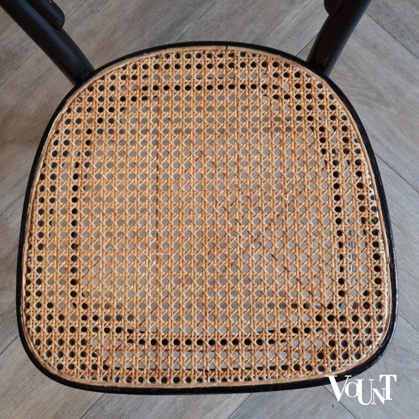 Set van 4 originele zwarte Thonet-stoelen nr. 214, jaren '70