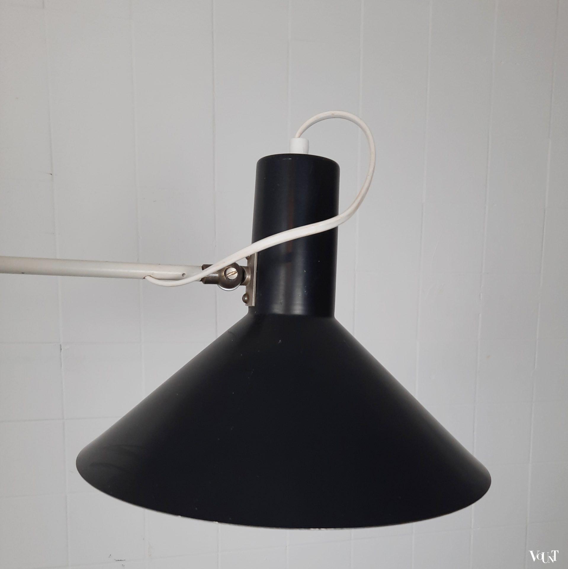 Hengellamp Jan Hoogervorst voor Anvia, jaren '60