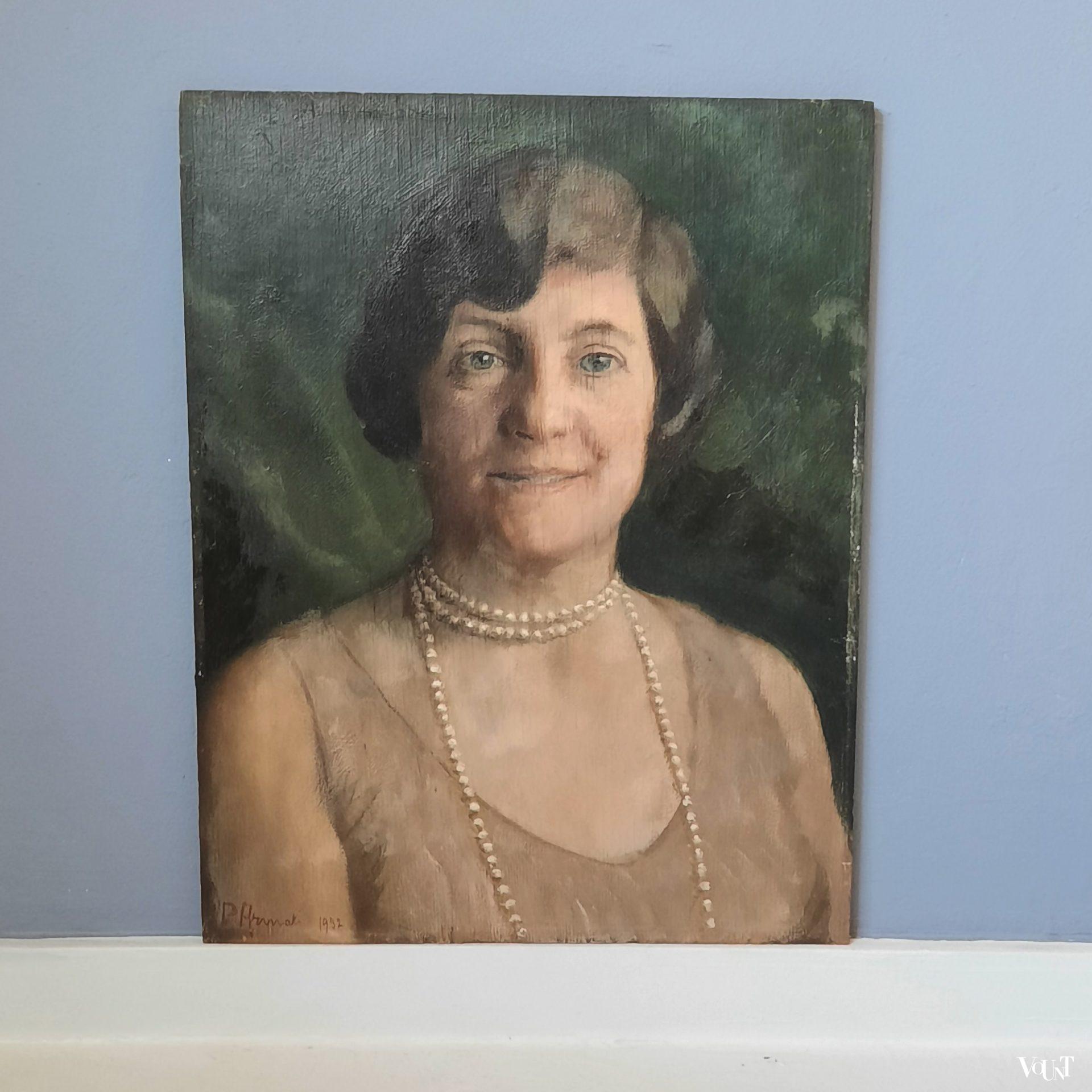 "Portrait of a Lady", 1932