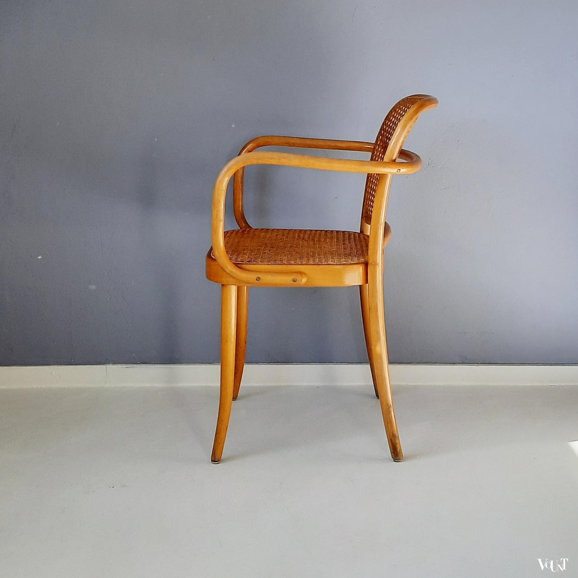 Praag of 811 stoel, Ligna, jaren '60