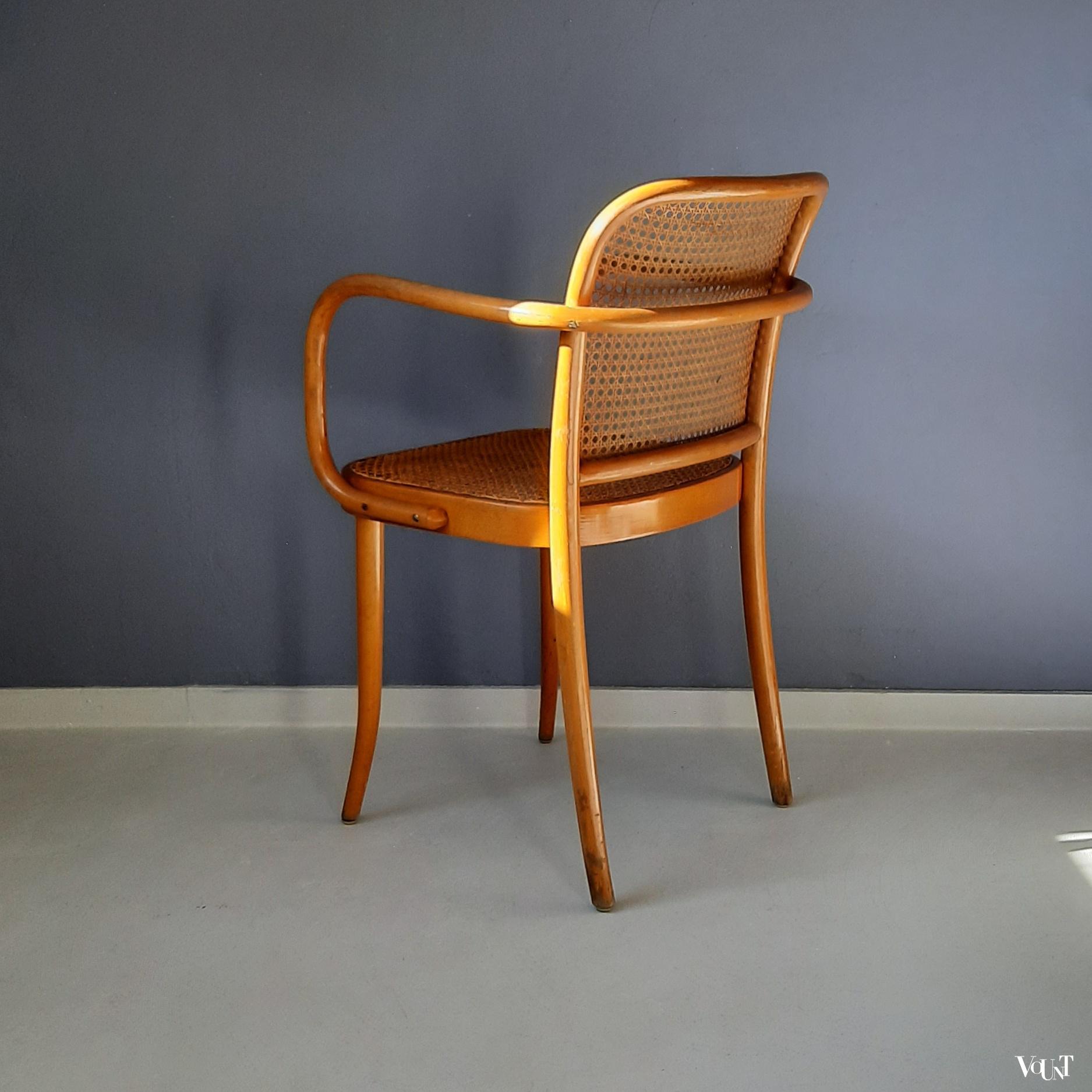 Praag of 811 stoel, Ligna, jaren '60