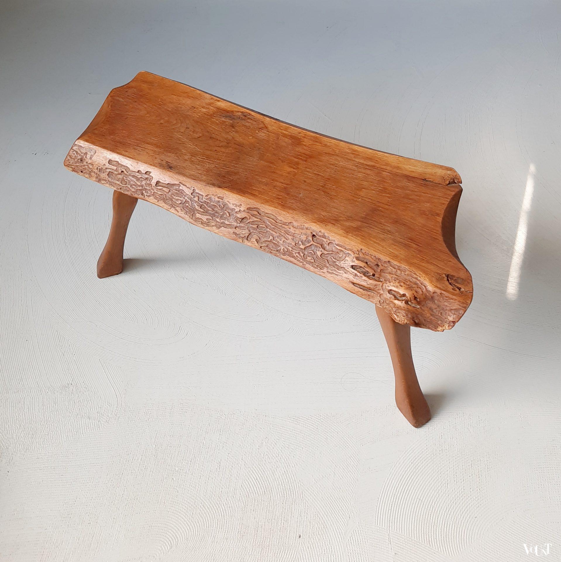 Organisch boomstambijzettafeltje, jaren '50