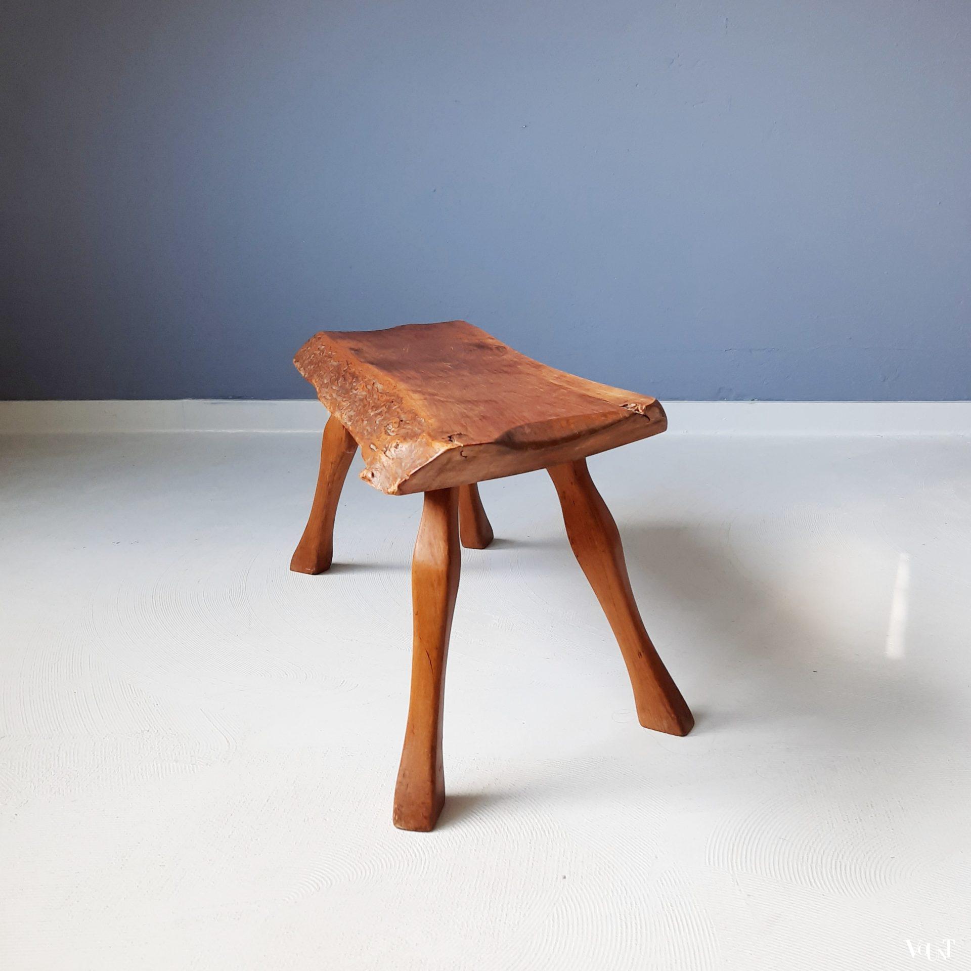 Organisch boomstambijzettafeltje, jaren '50