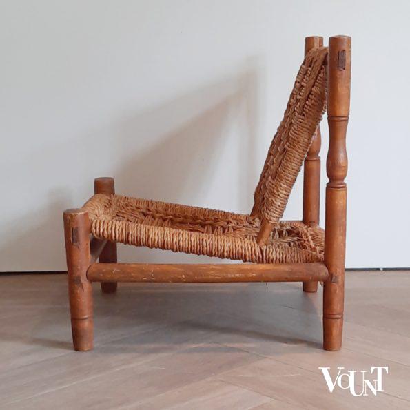 Lage fauteuil hout en touw met voetenbankje, jaren '60/'70
