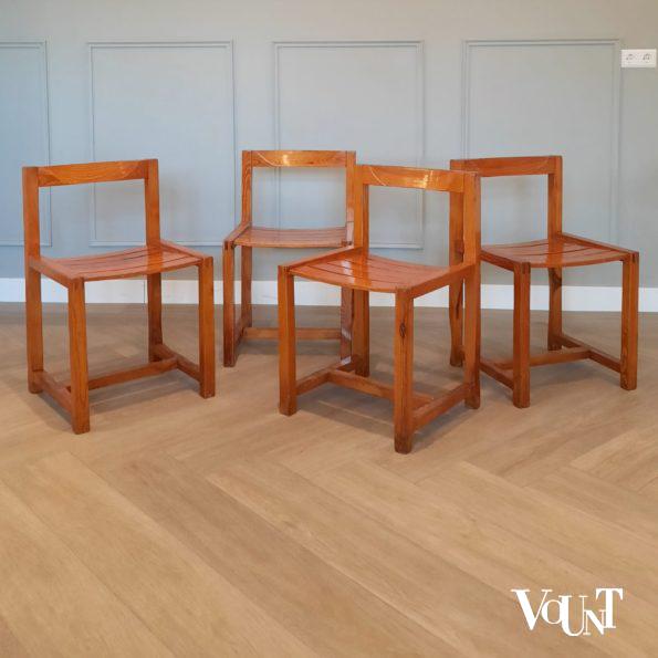 Set van 4 grenen eetkamerstoelen, jaren '70